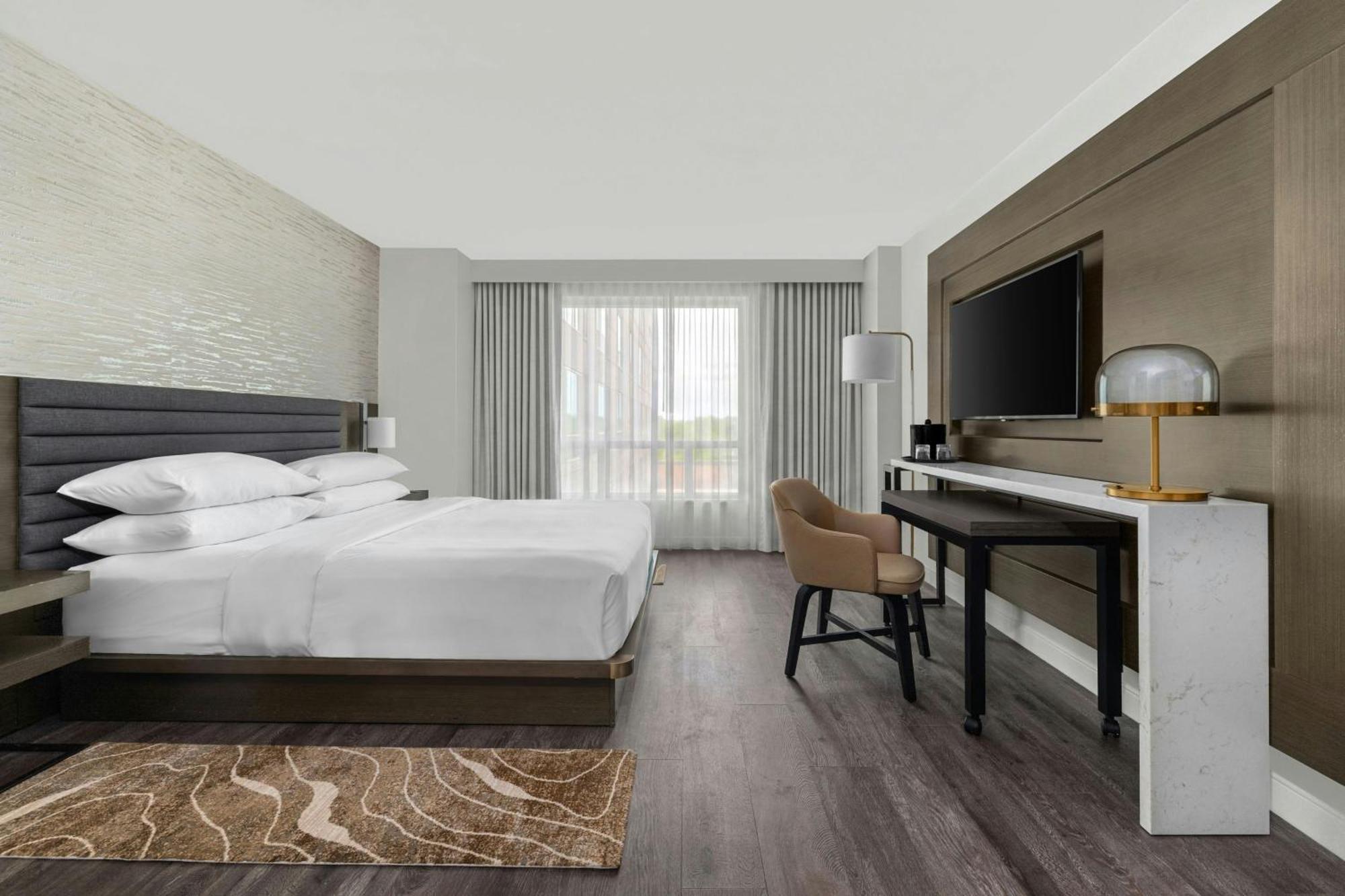 Guest Room 1 King