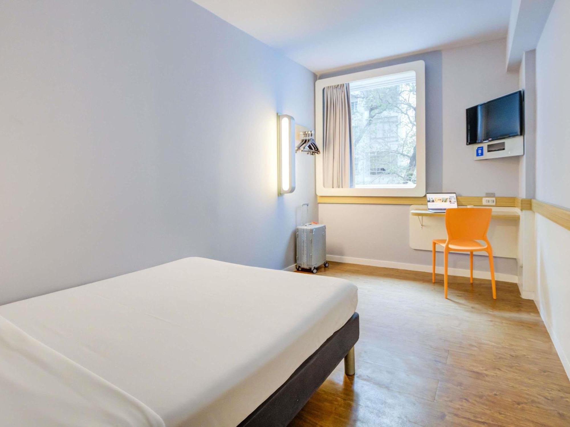 Standard Double Room Disability Access