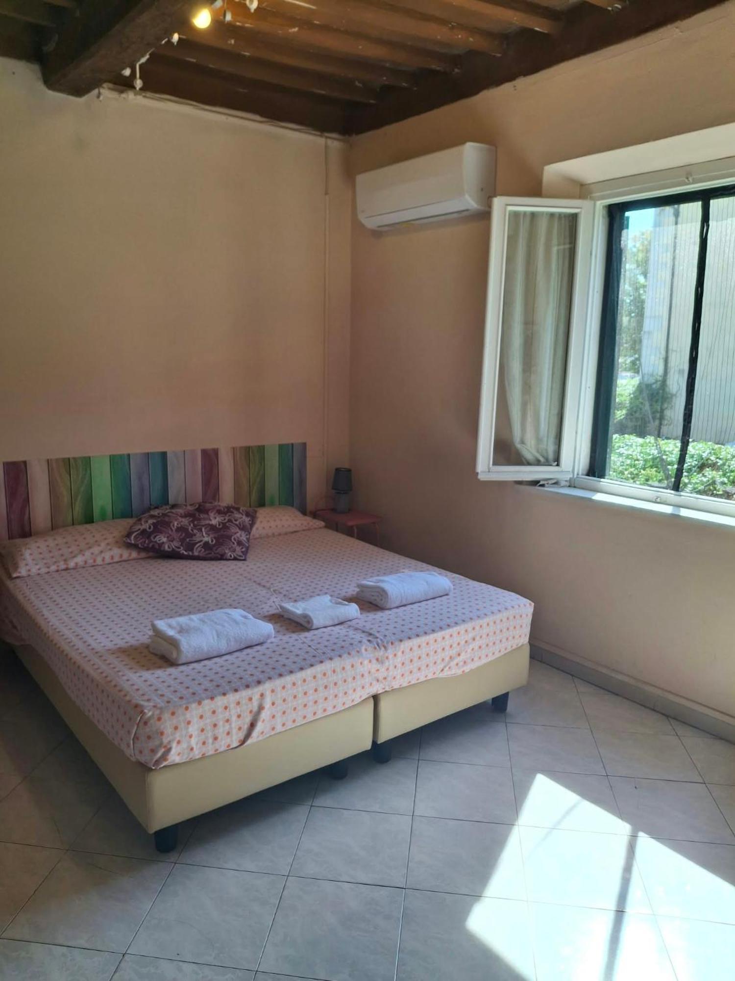 Double or Twin Room Private Bathroom