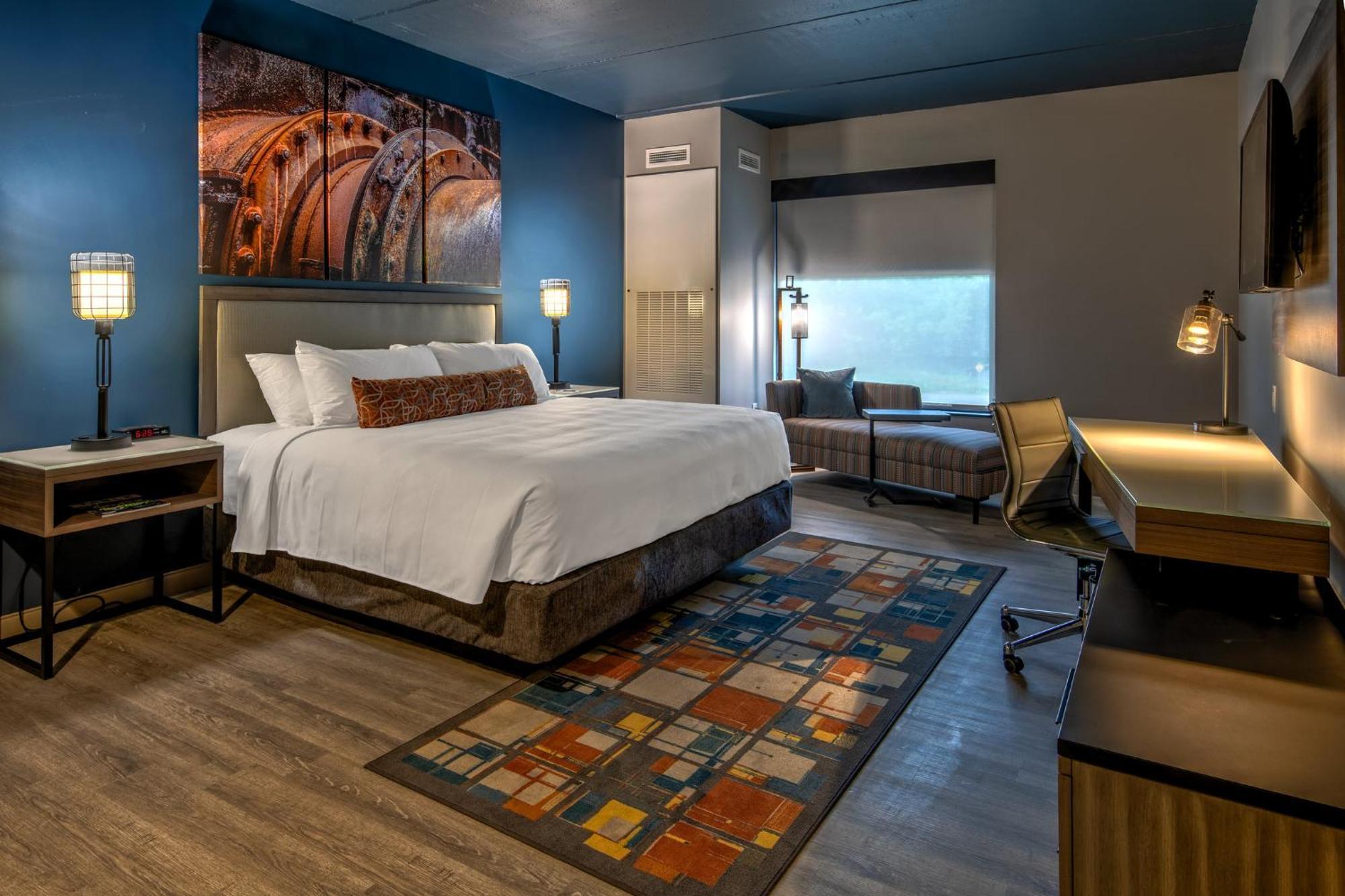 Standard King Room