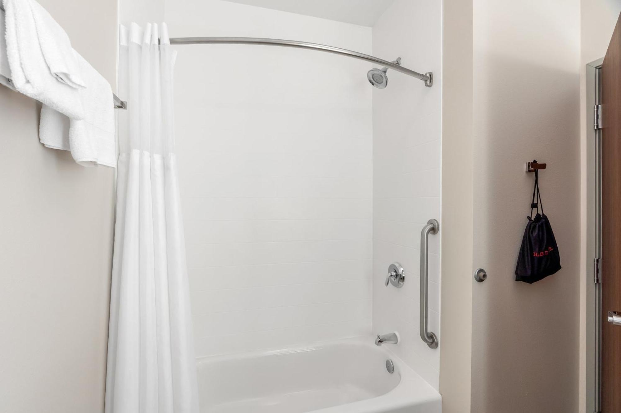 Standard Room Two Queen Beds