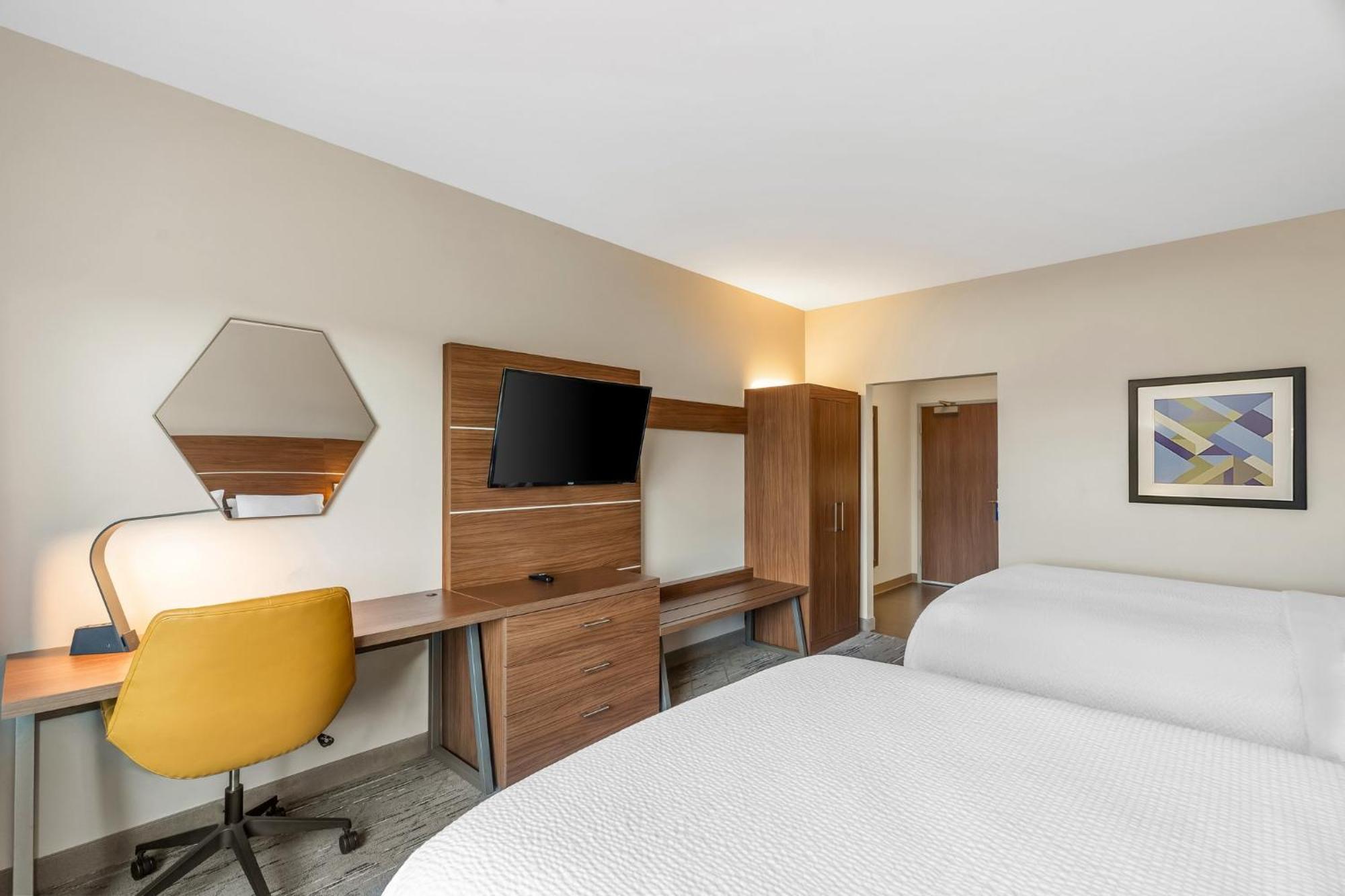 Standard Room Two Queen Beds
