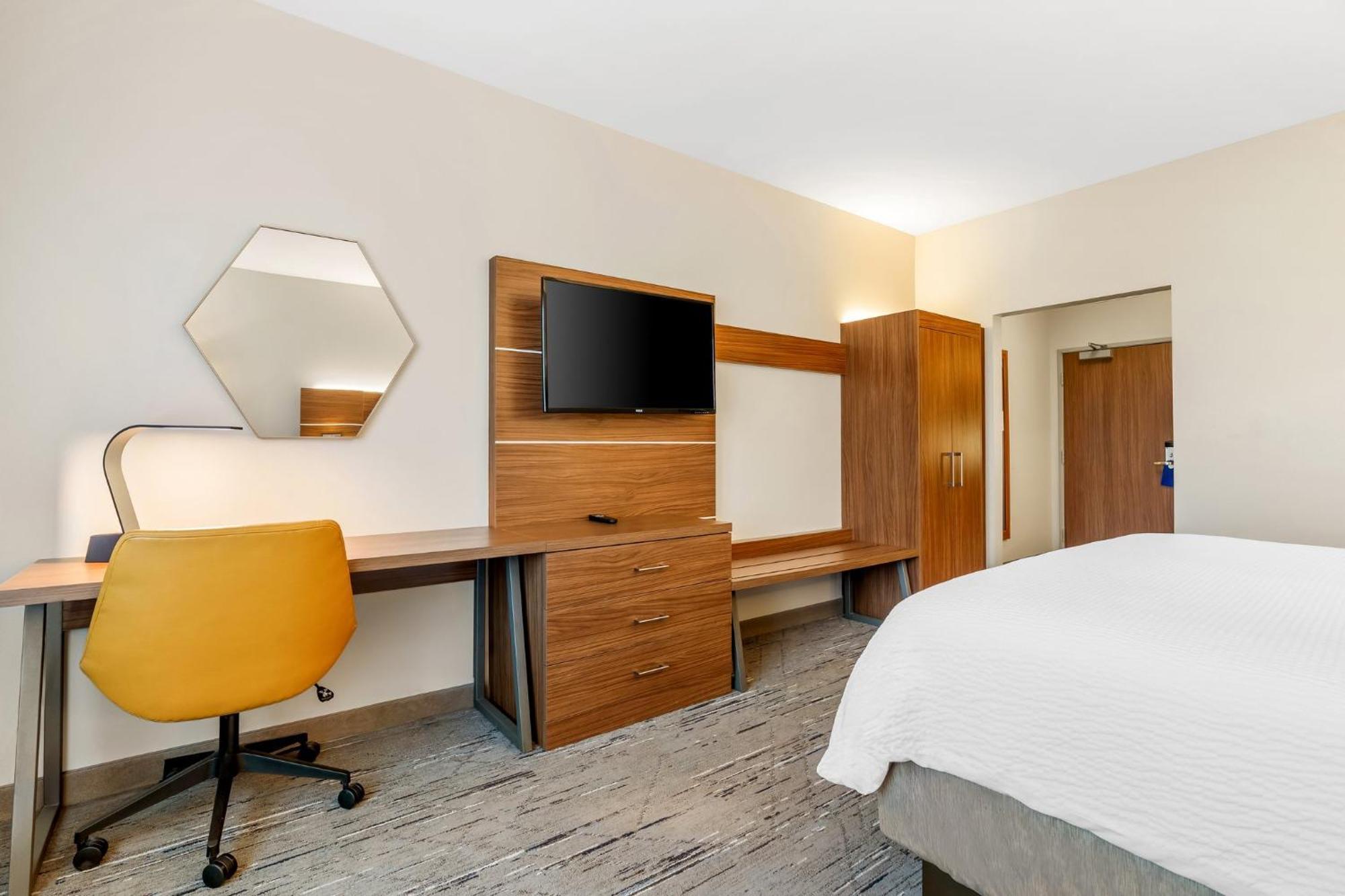 Standard King Room