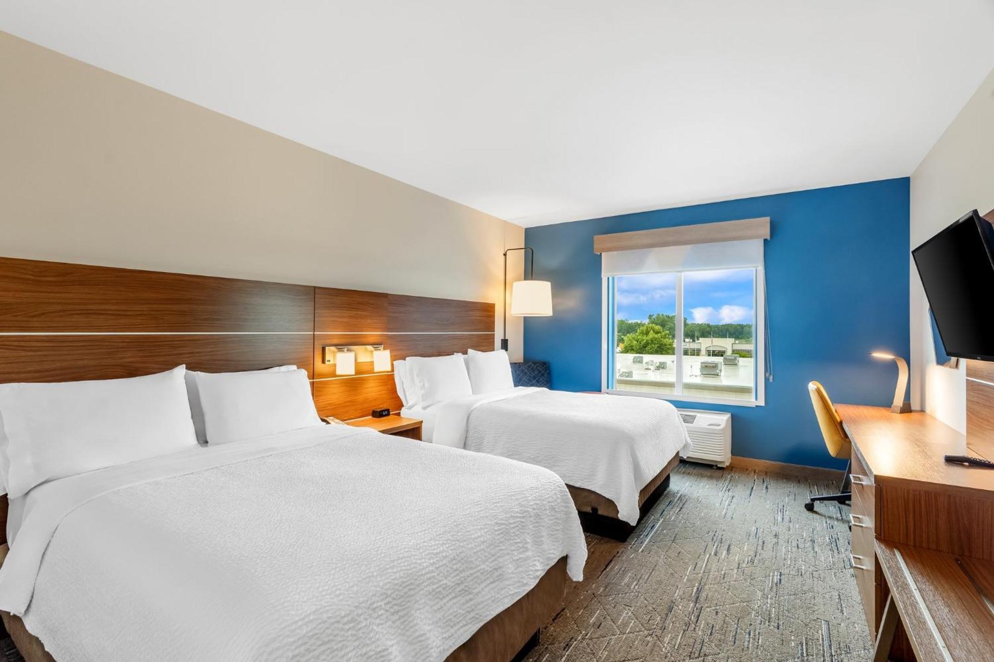 Standard Room Two Queen Beds