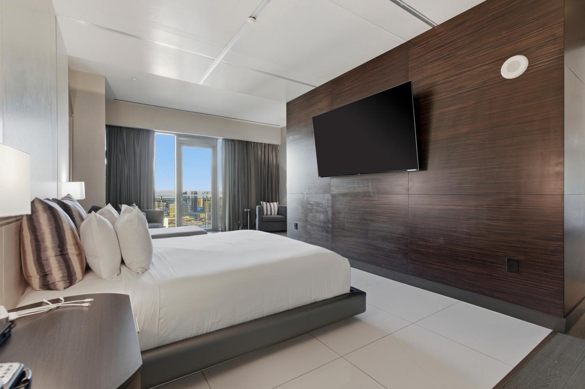 Skyline Playboy‑Style 3300sqft Penthouse | Full Strip View & Private Balcony