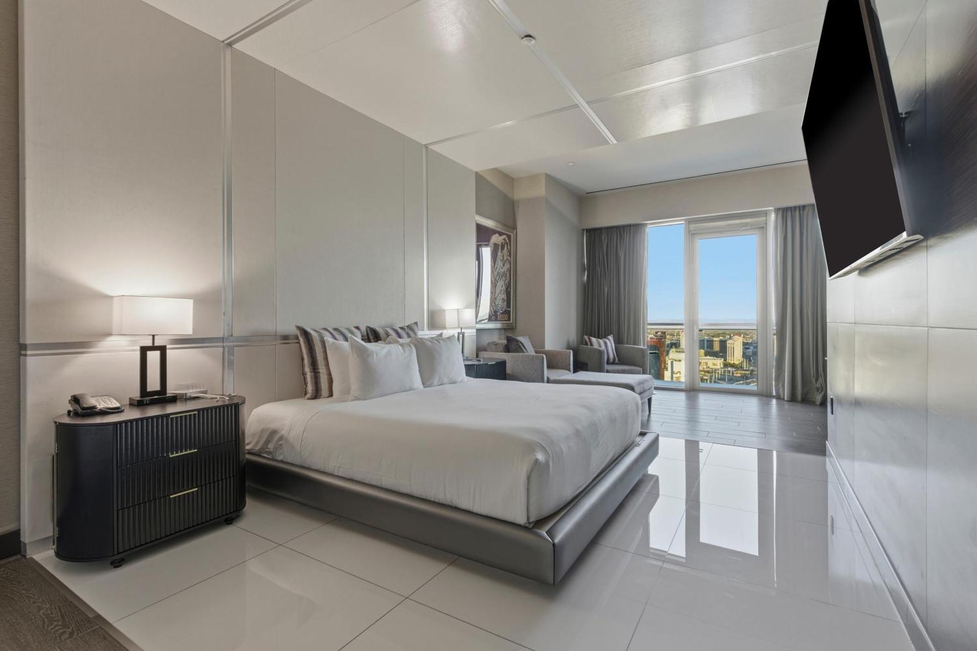 Skyline Playboy‑Style 3300sqft Penthouse | Full Strip View & Private Balcony