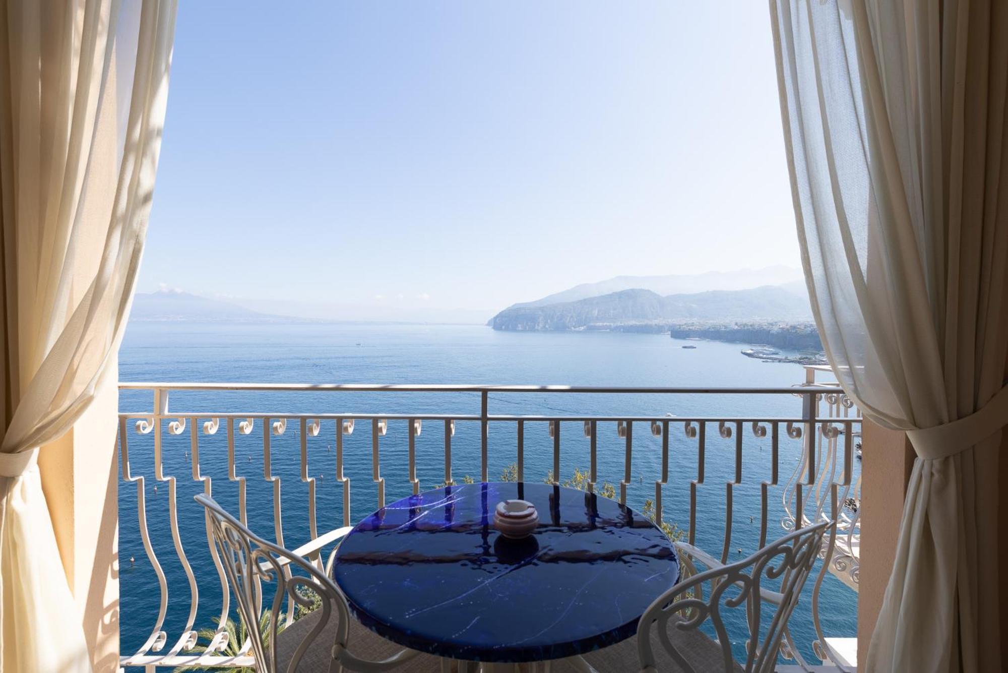 Classic Double Room Balcony Sea View