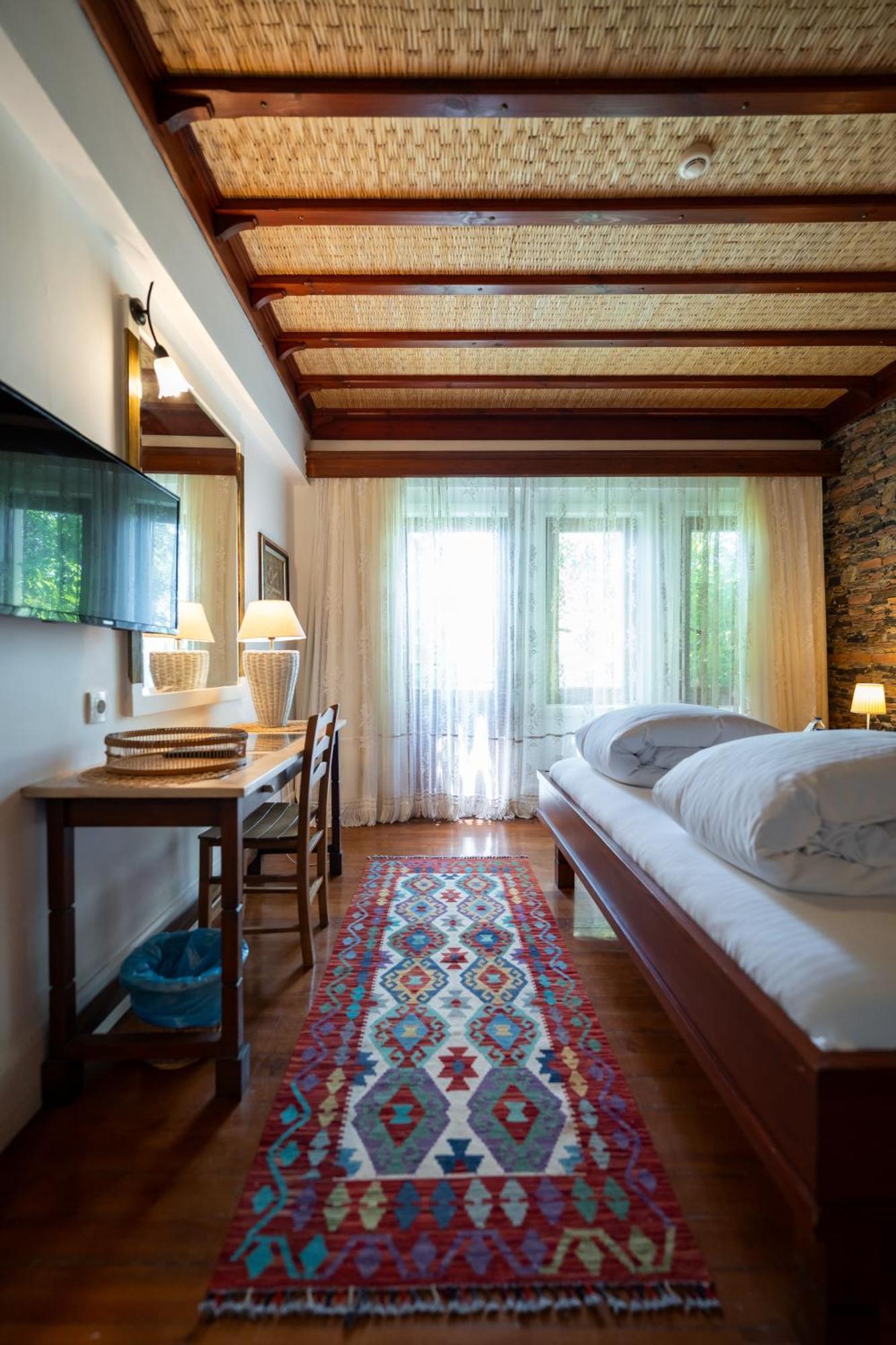 Suite French Balcony