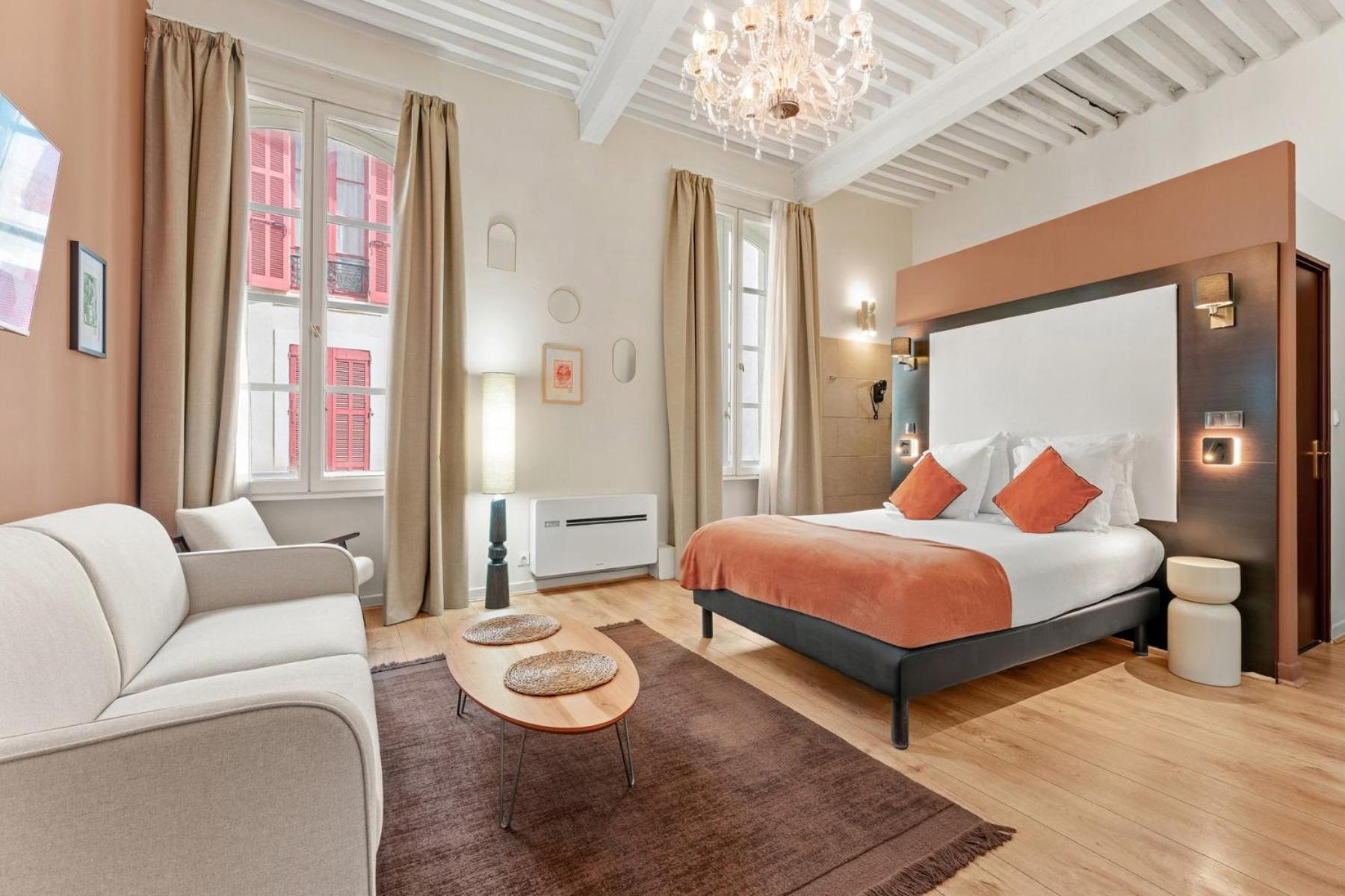 Prestige Queen Room