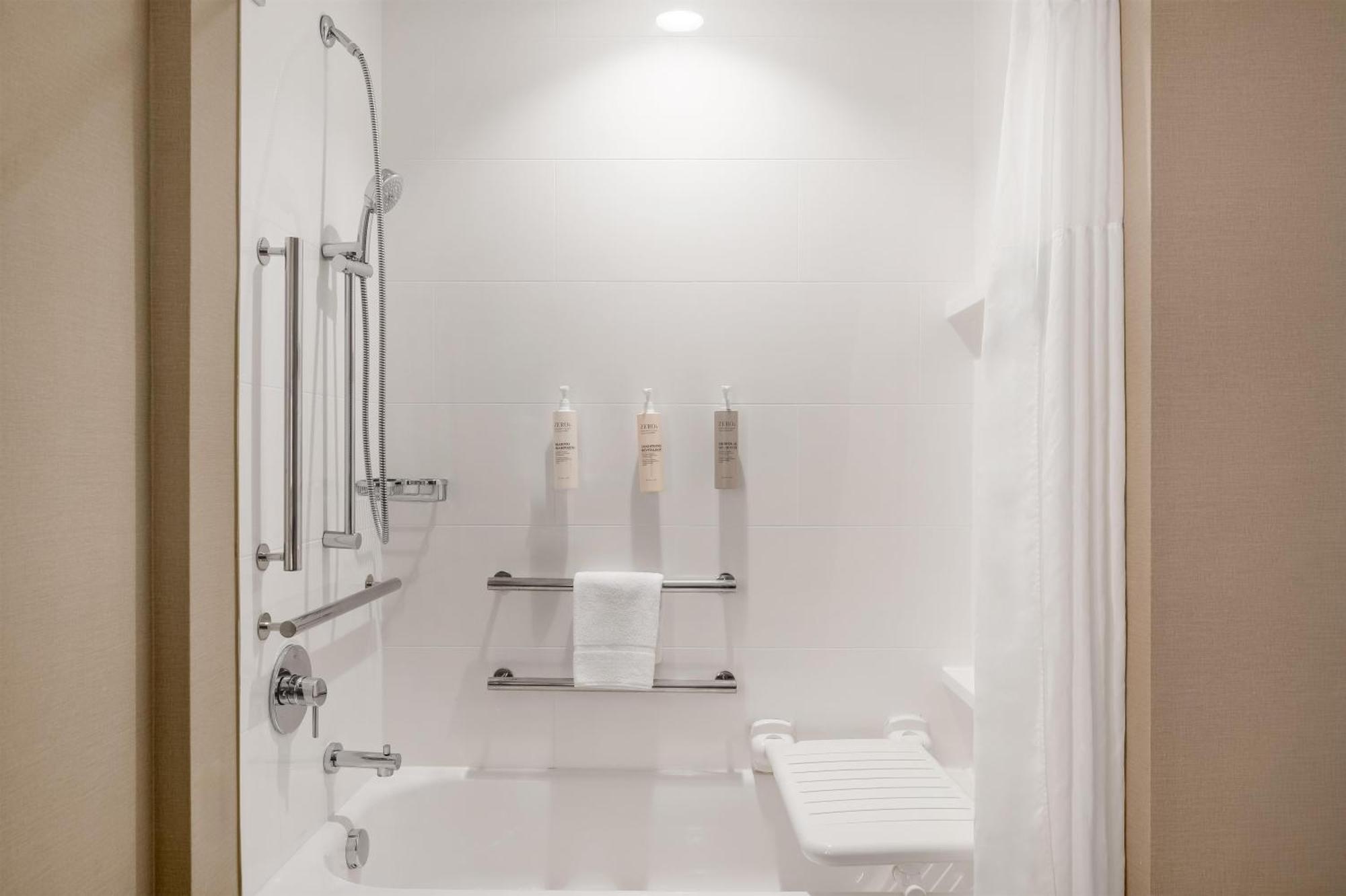 King Room Bath Tub Mobility Hearing Access