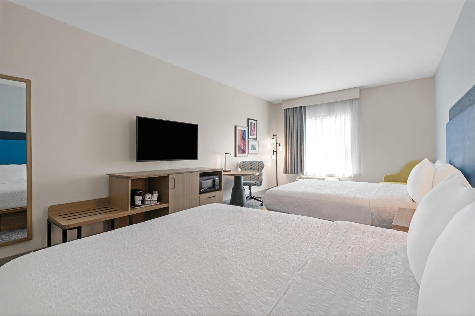 Queen Room Two Queen Beds