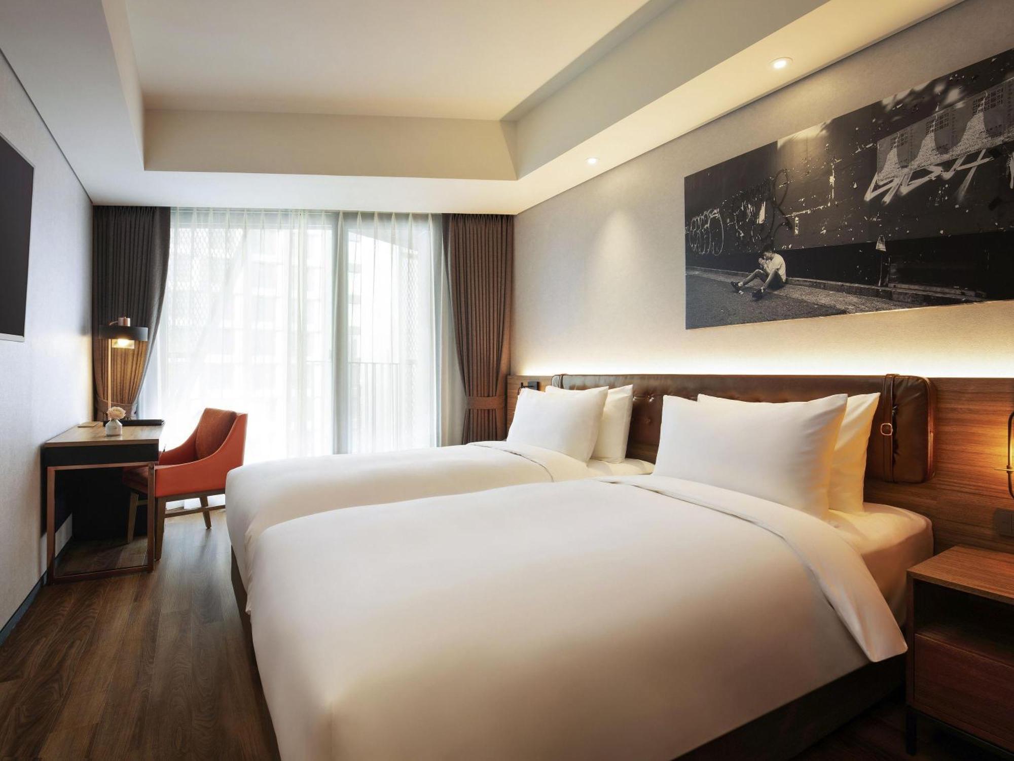 Superior Deluxe Twin Room Balcony