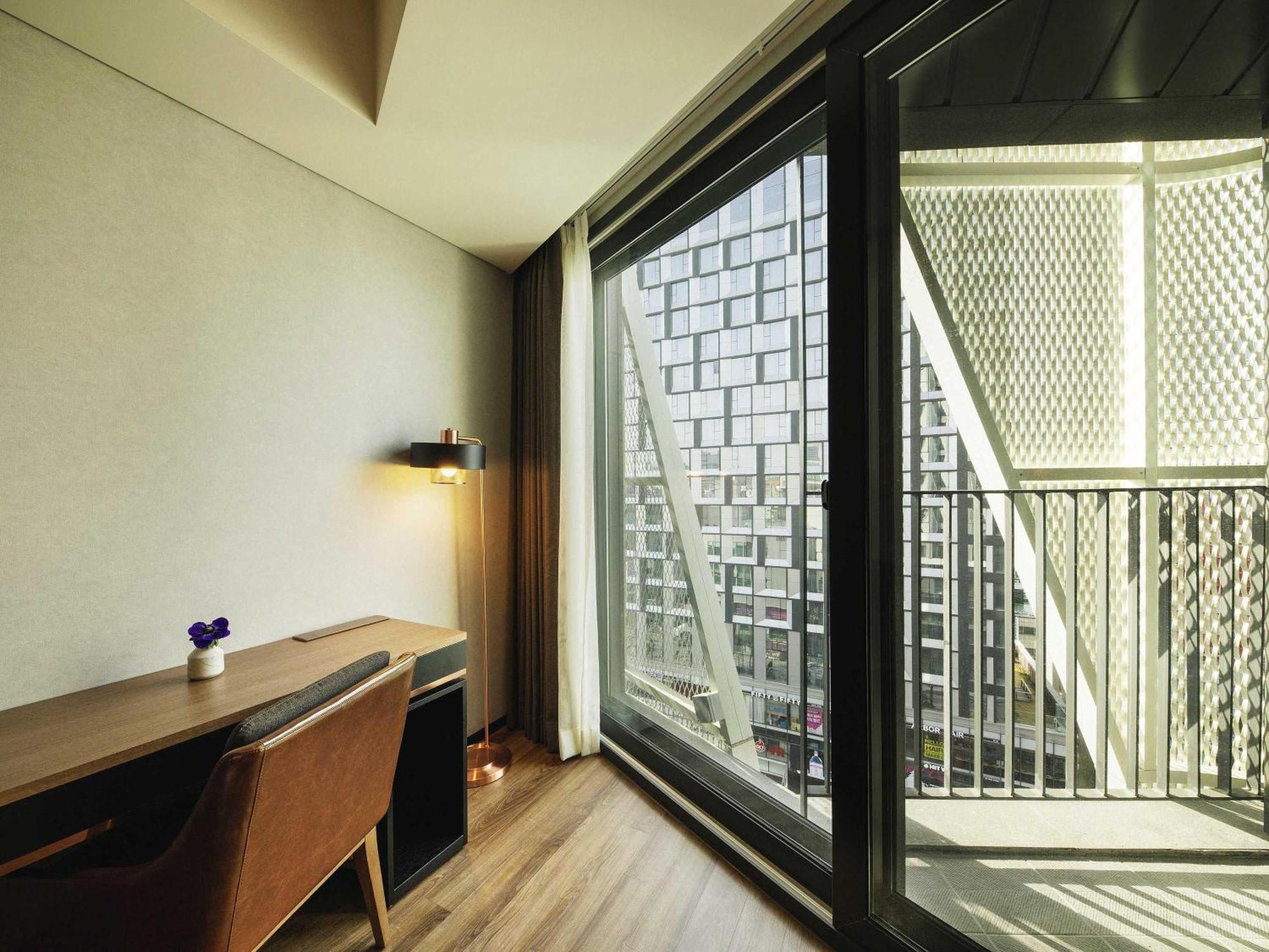 Superior Deluxe King Room Balcony