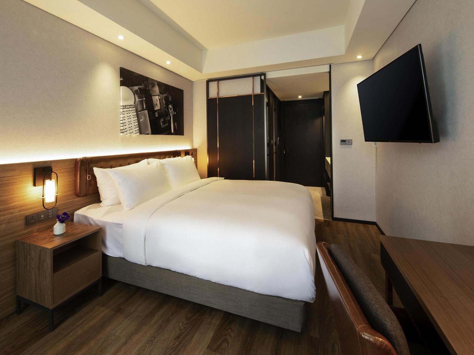 Superior Deluxe King Room Balcony