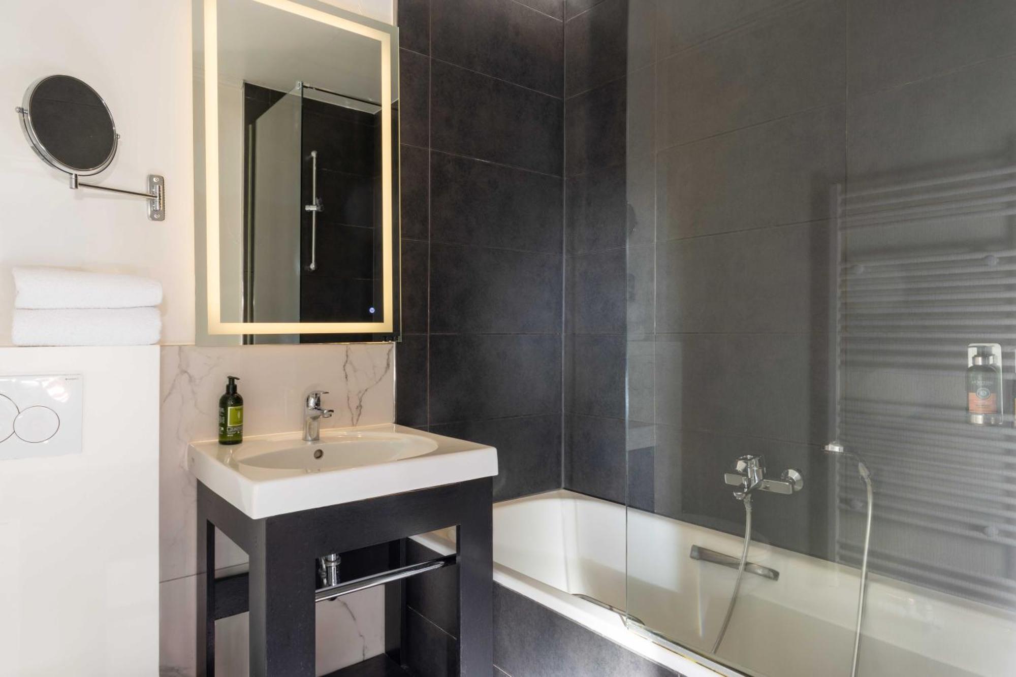 Classic Double or Twin Room