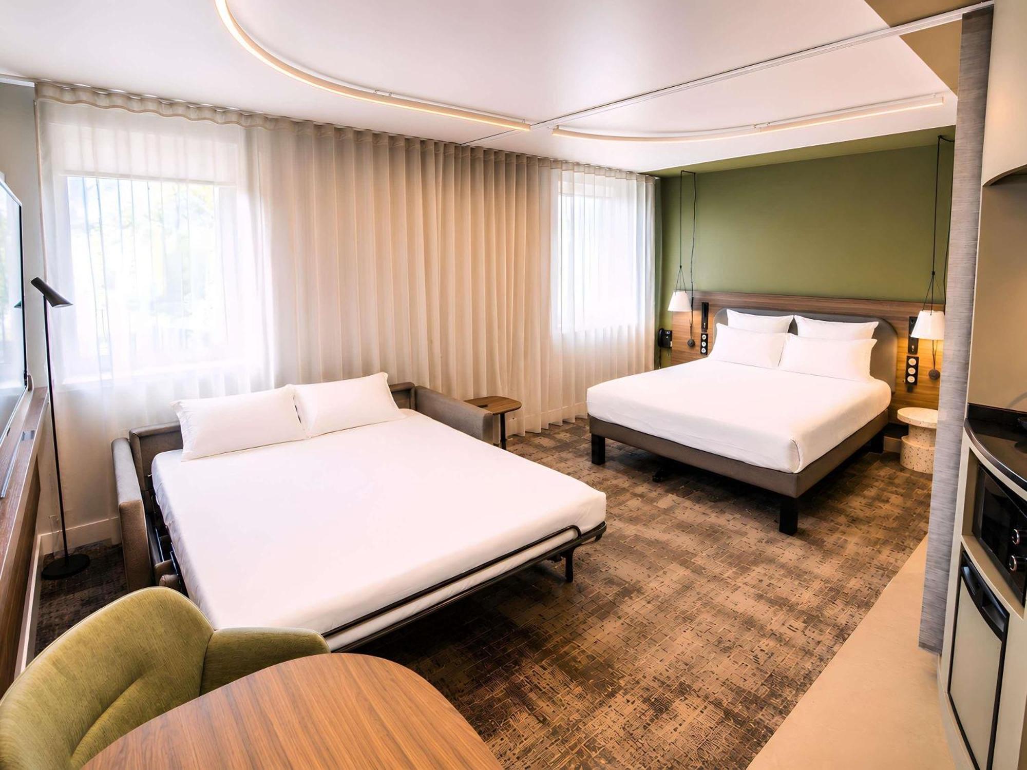 Superior Suite Double Bed Double Sofa Bed