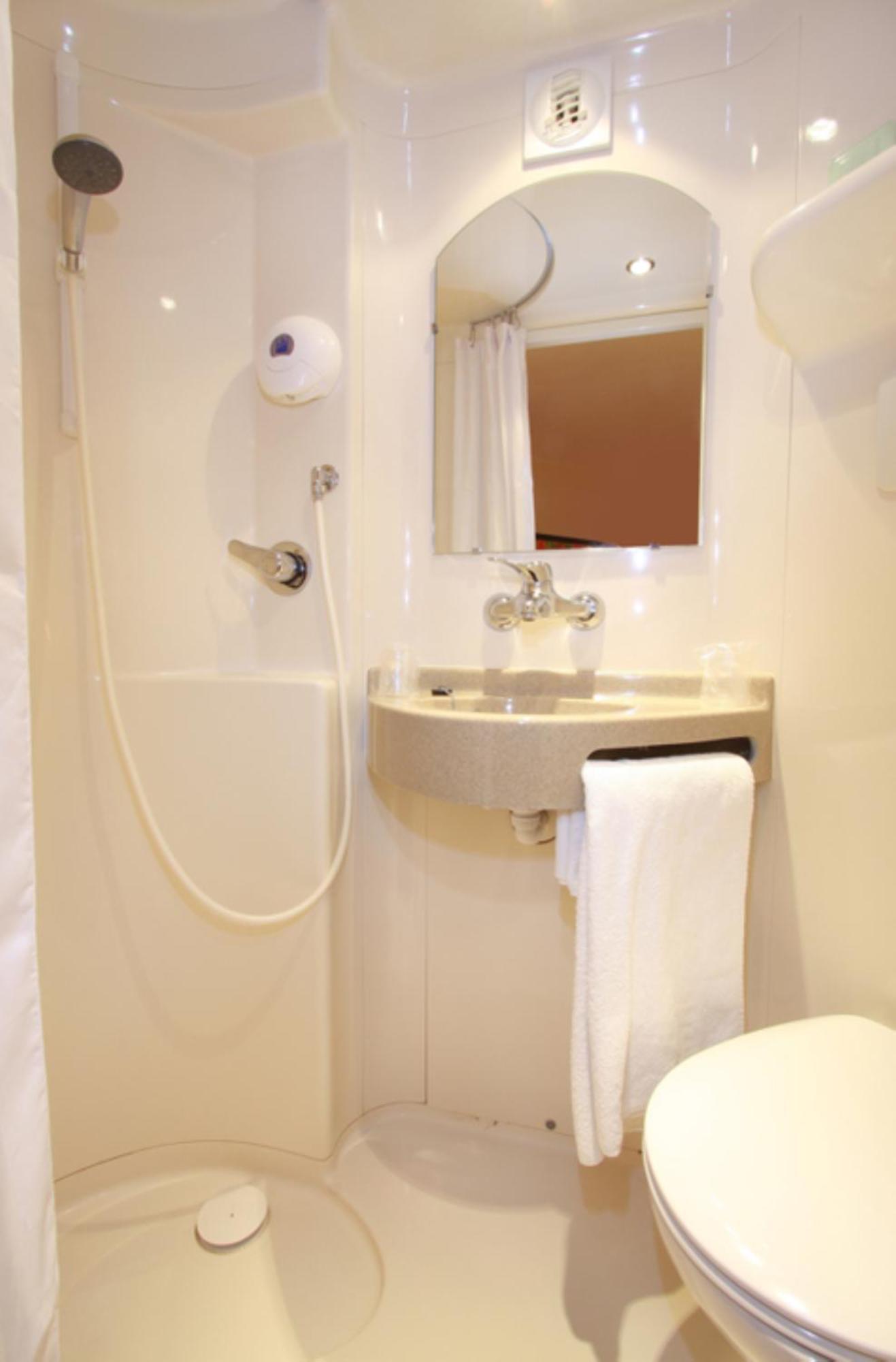 Triple Room 1 Double Bed 1 Single Bed