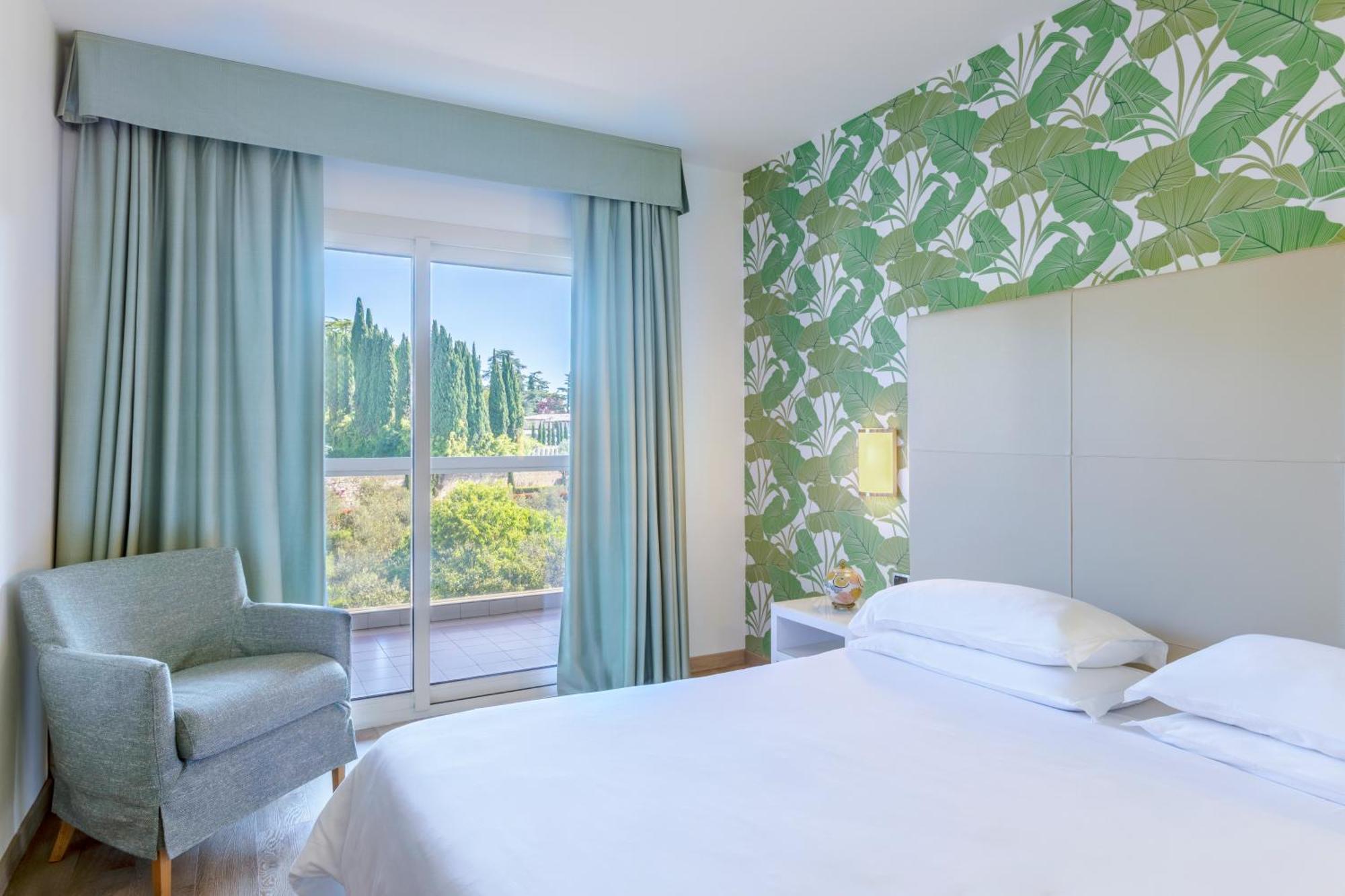 Junior Suite Garden View Spa access