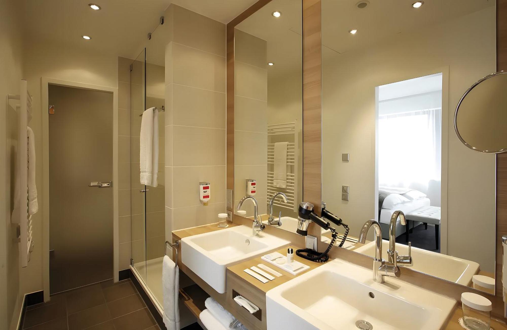 Comfort Twin Room