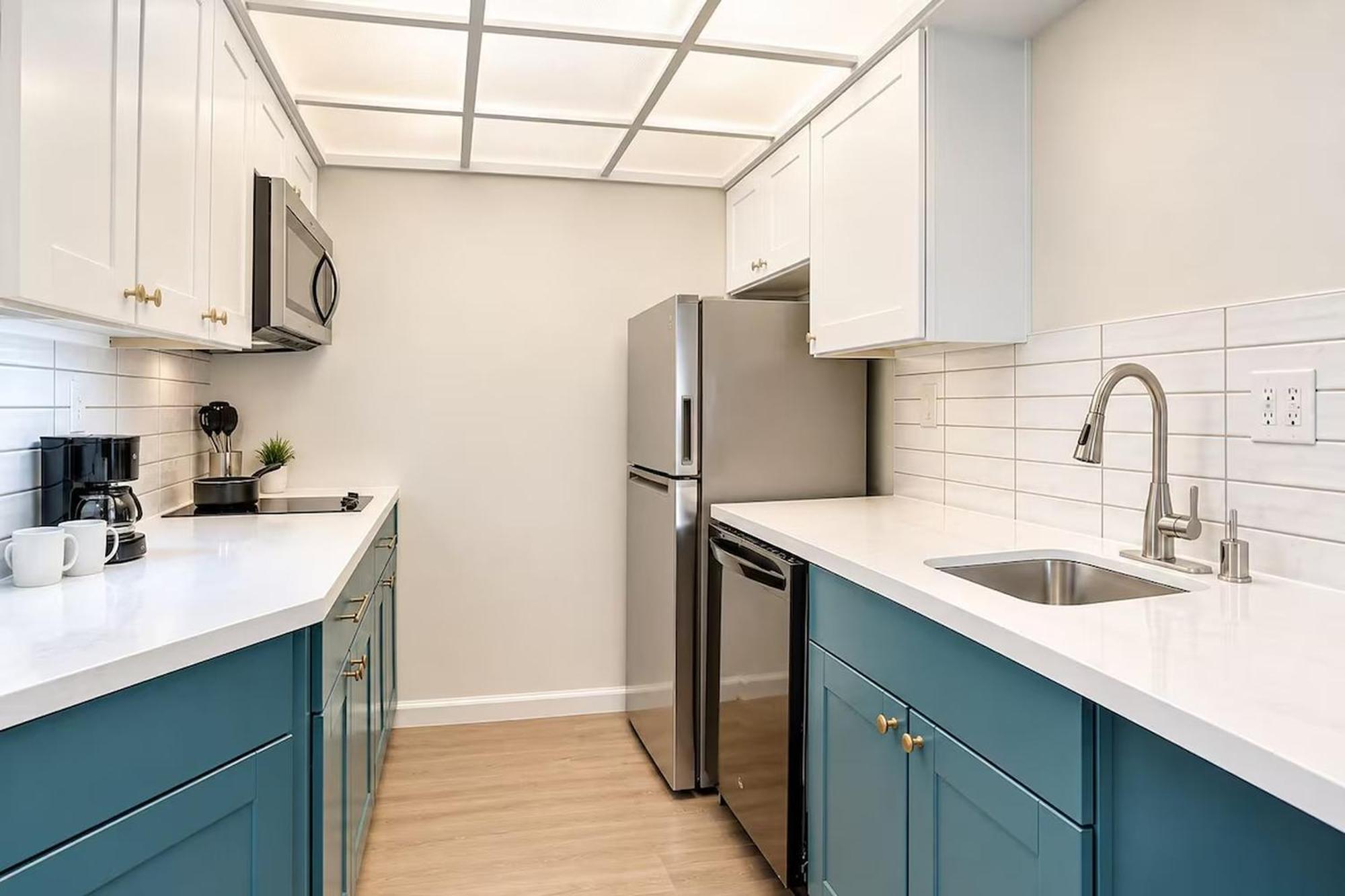 One-Bedroom Queen Suite