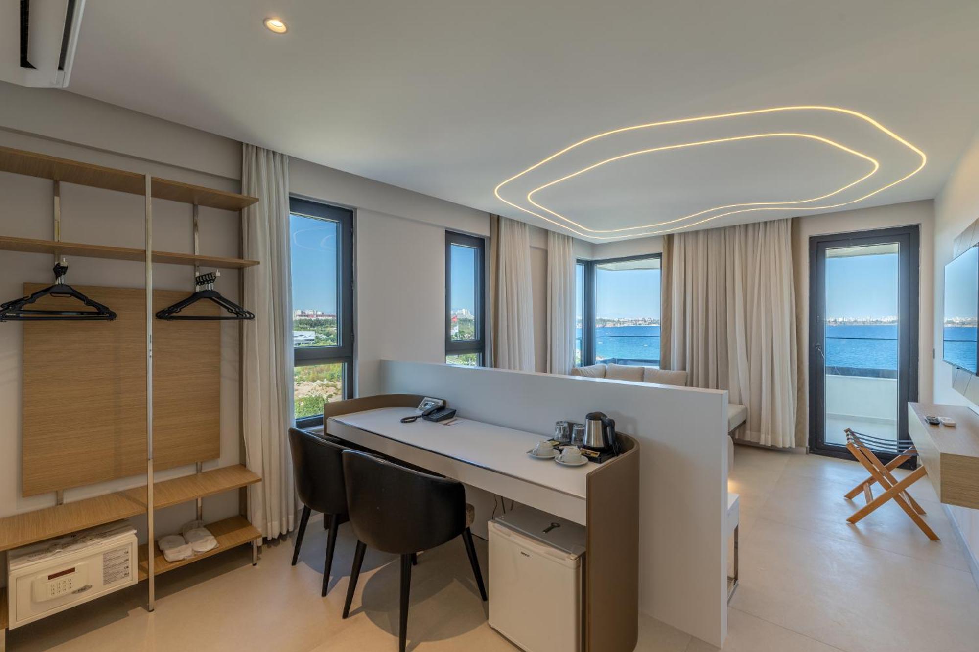 Superior Double Room Sea View
