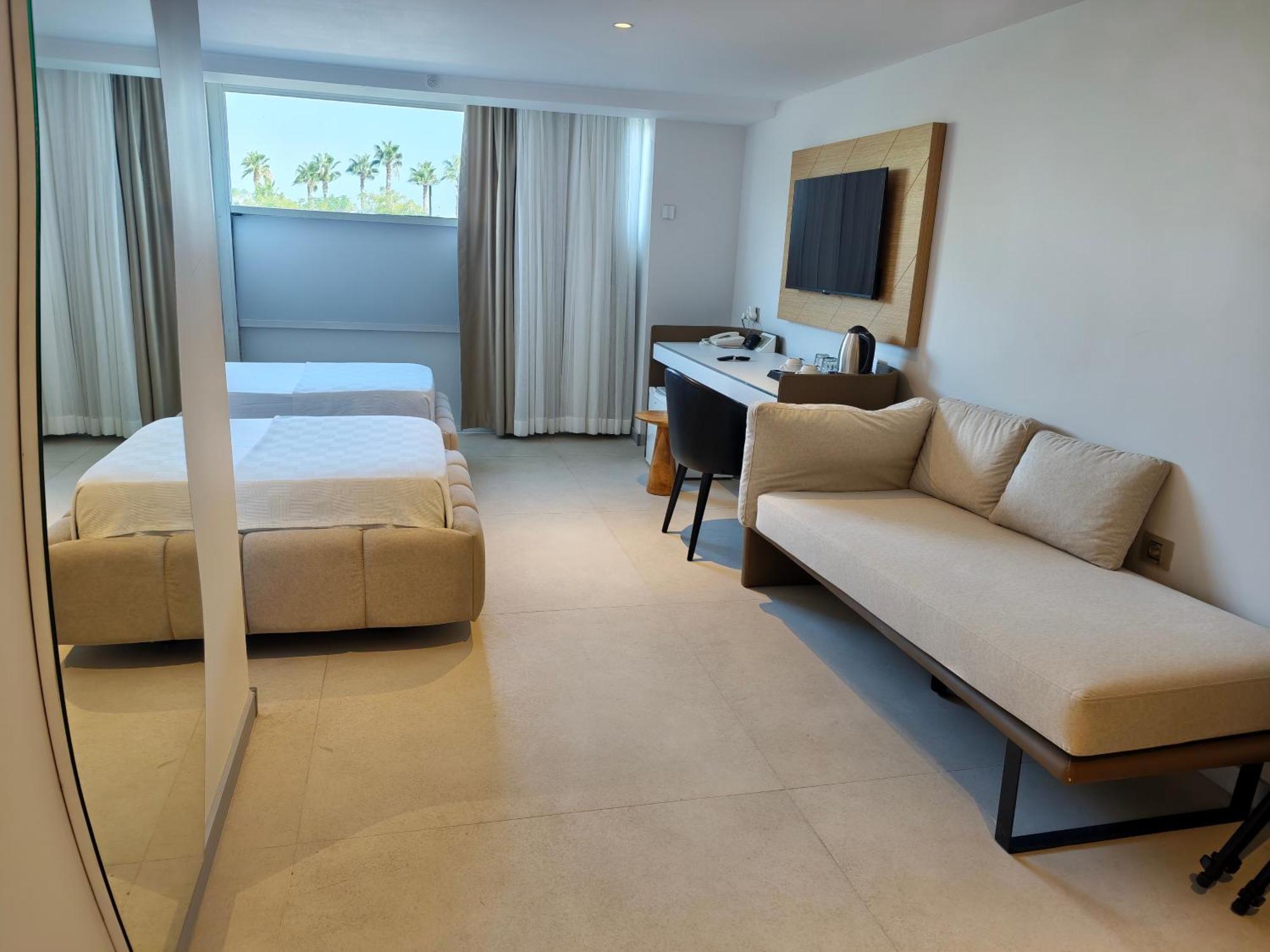 Standard Twin Room without Balcony