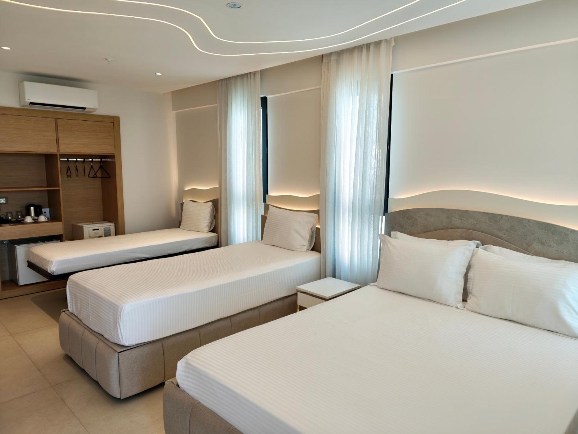 Triple Room City View