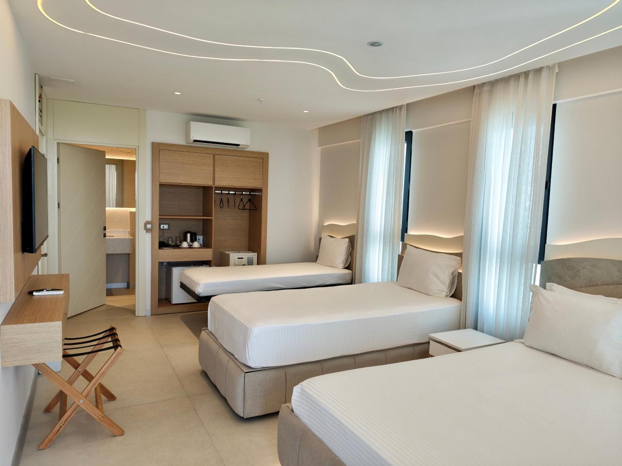 Triple Room City View