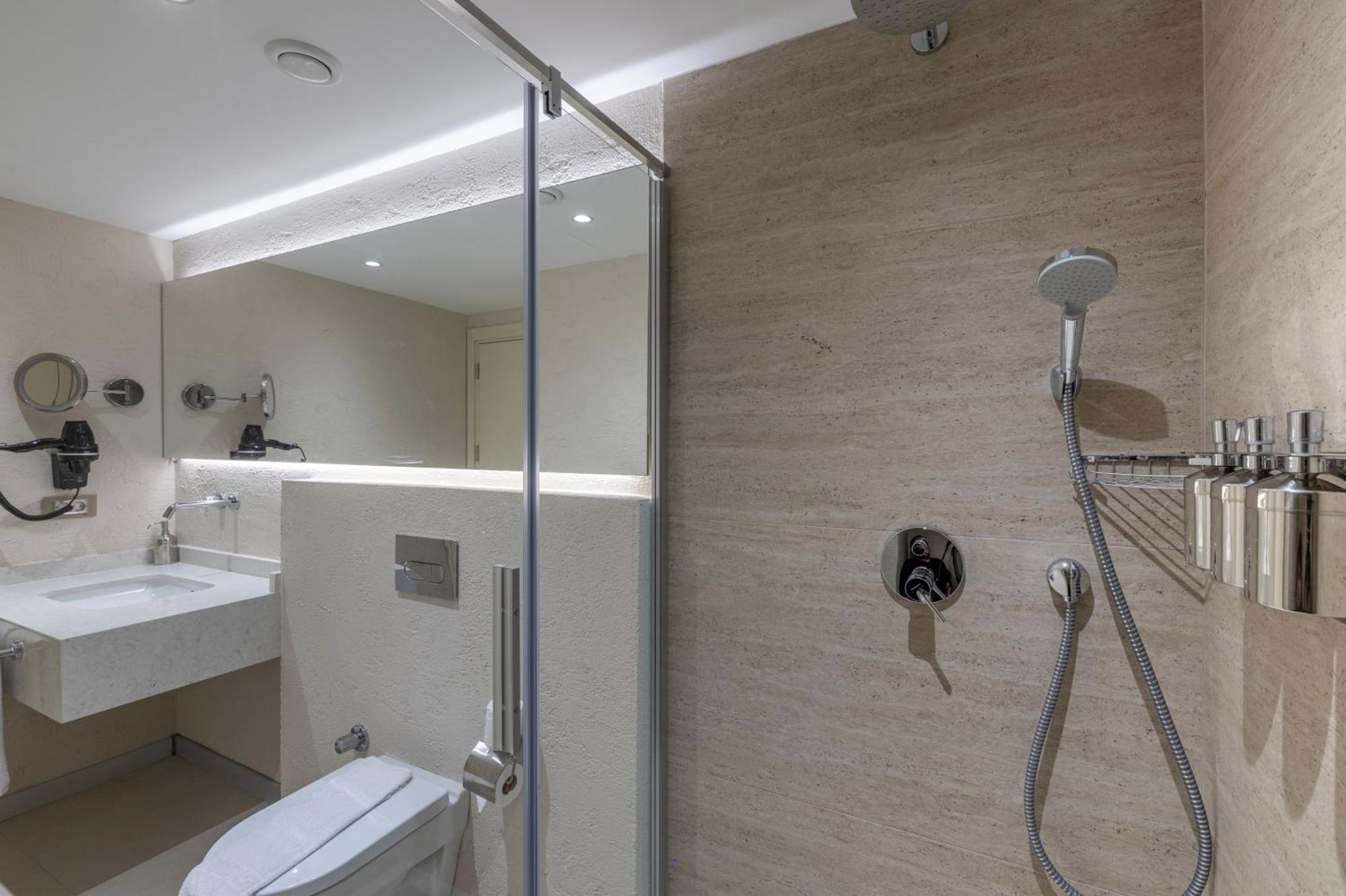 Triple Room City View