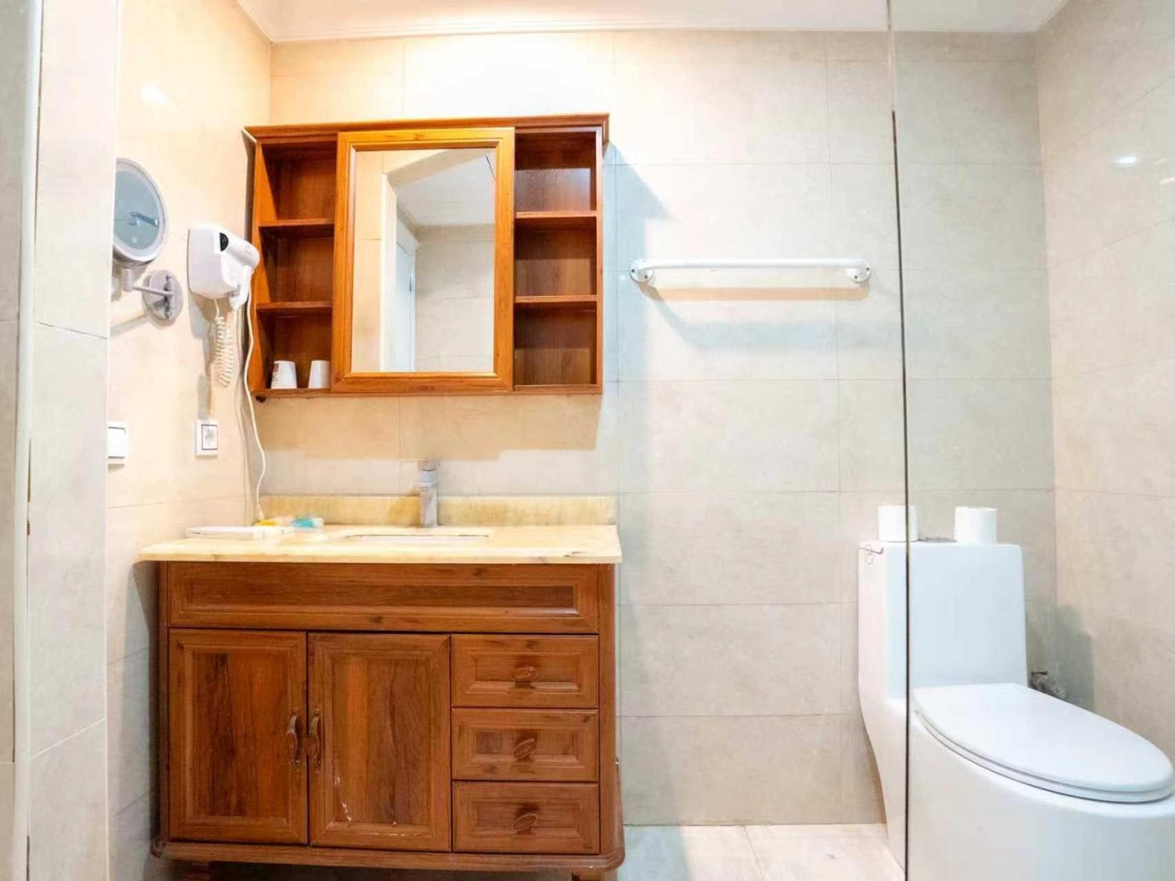 Large Single Room