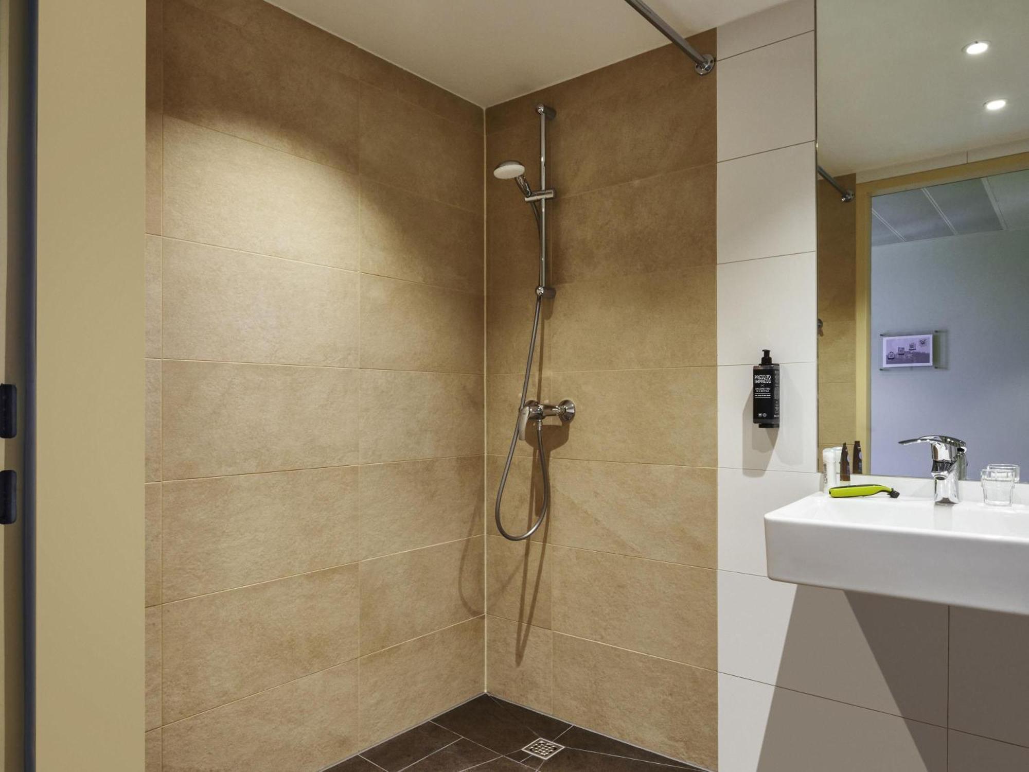 Standard Double Room Disability Access