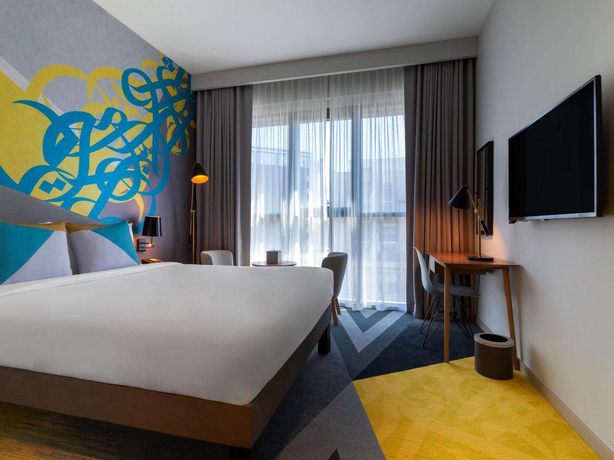 Standard King Room