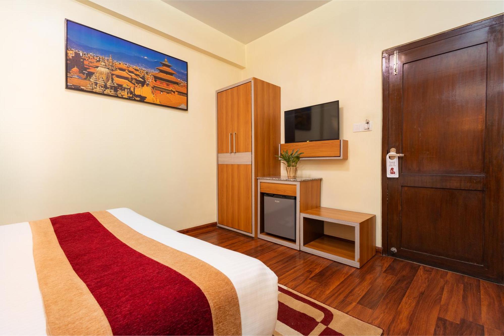 Deluxe Single Room Complimentary Airport Pickup International Flights