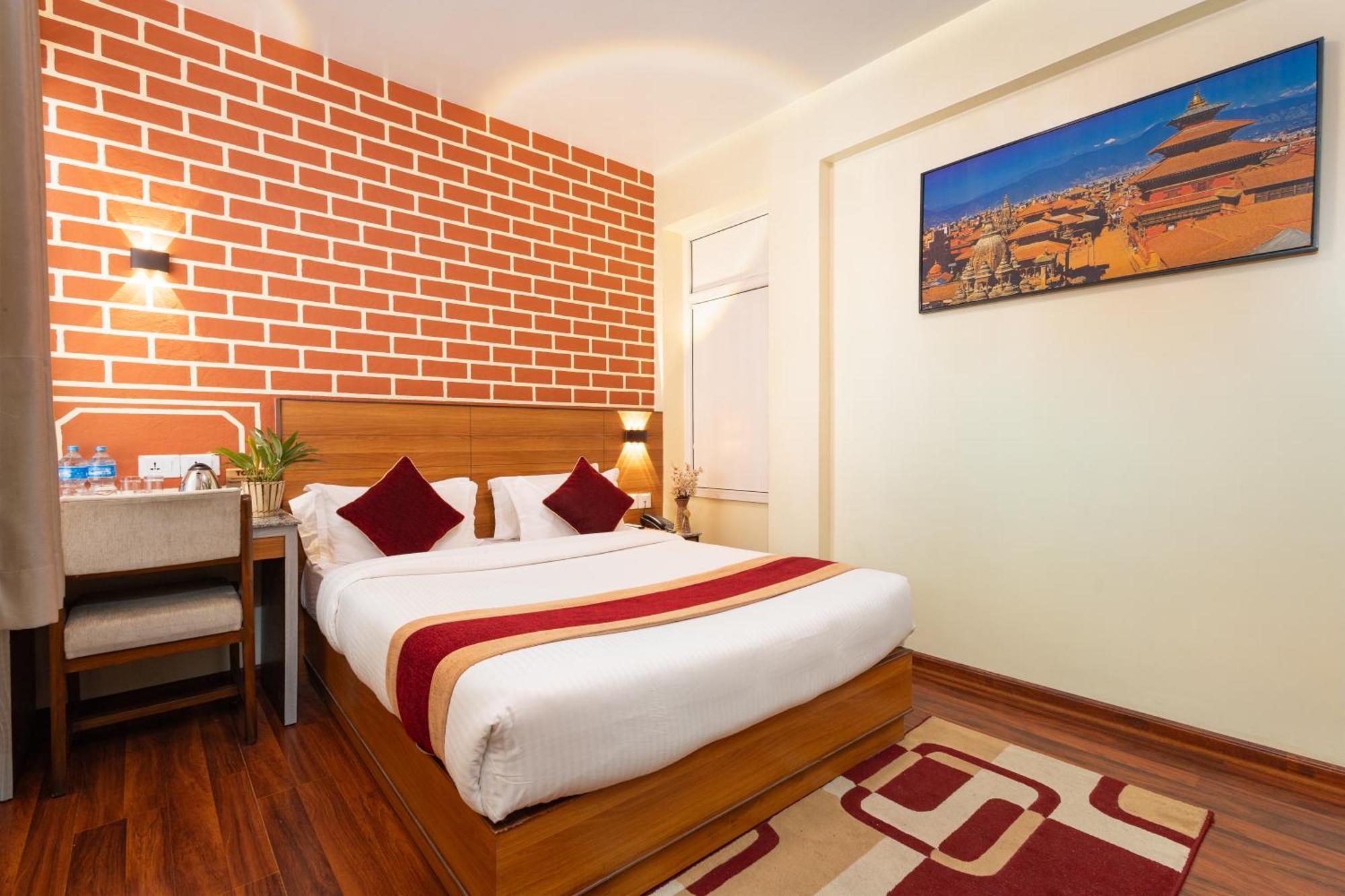Deluxe Single Room Complimentary Airport Pickup International Flights