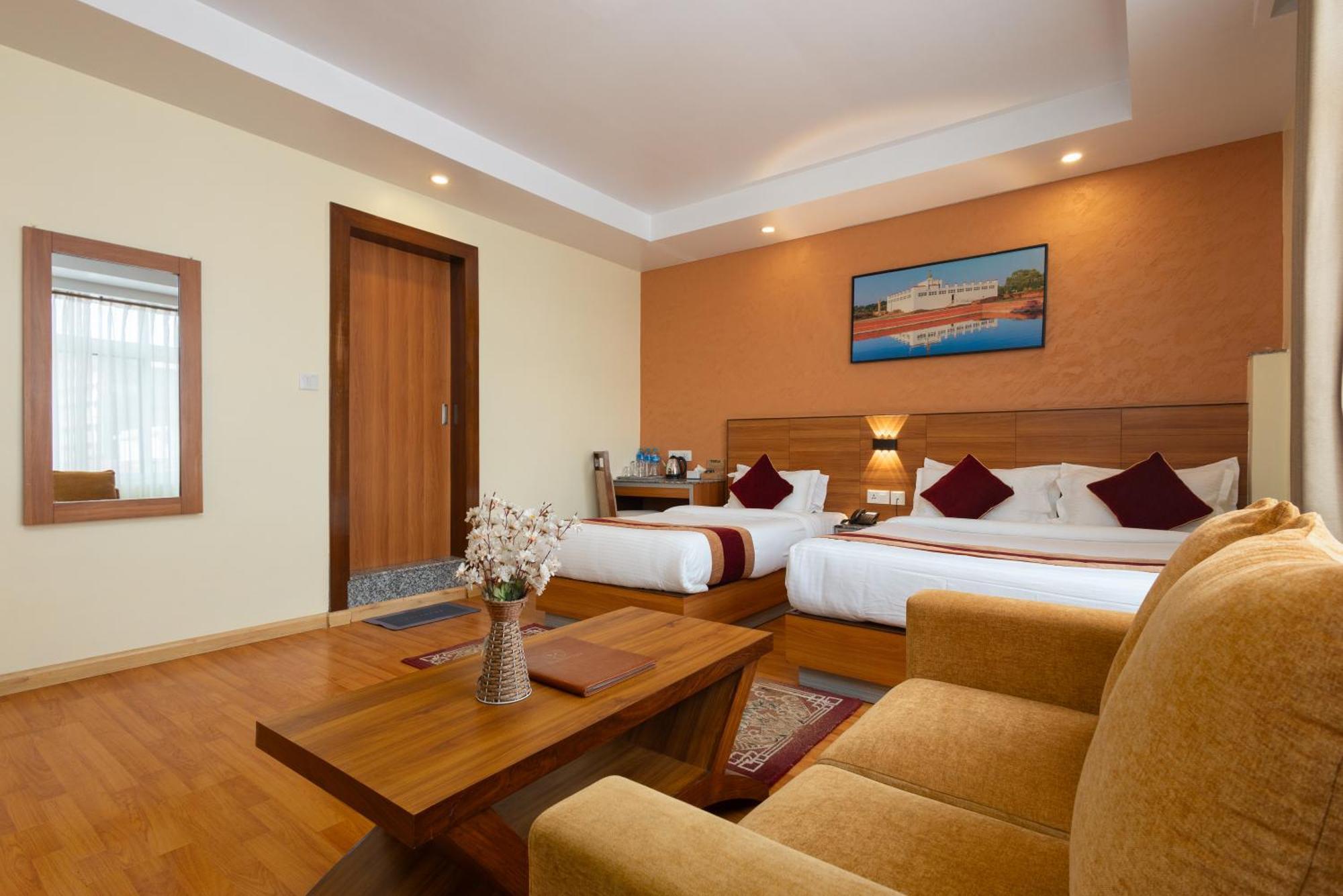 Deluxe Double Room Complimentary Airport Pickup International Flights