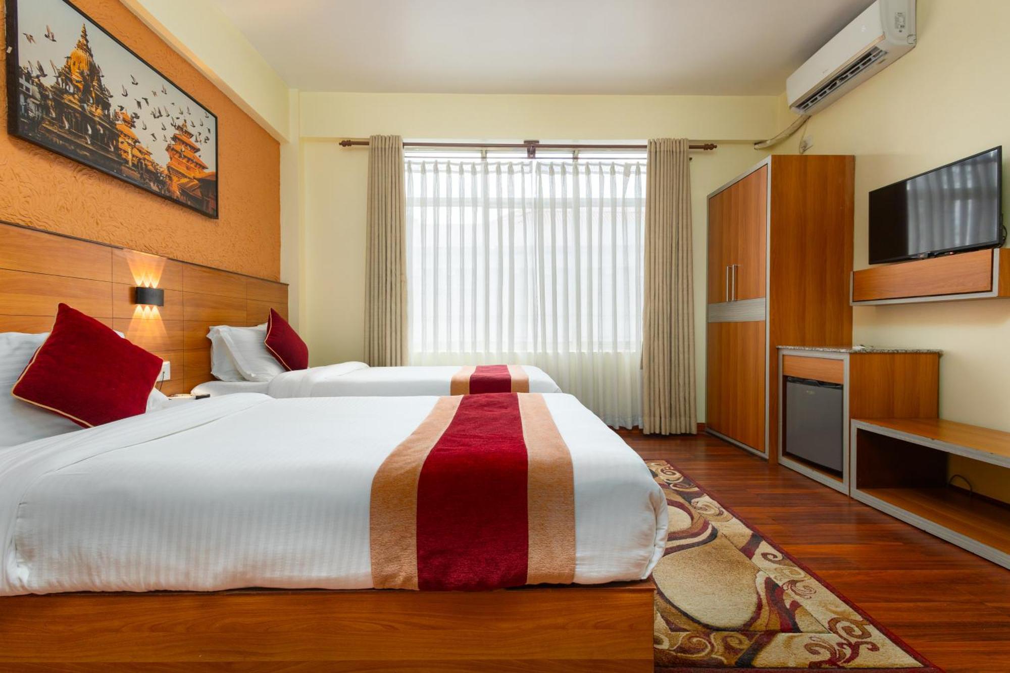 Deluxe Twin Room Complimentary Airport Pickup International Flights
