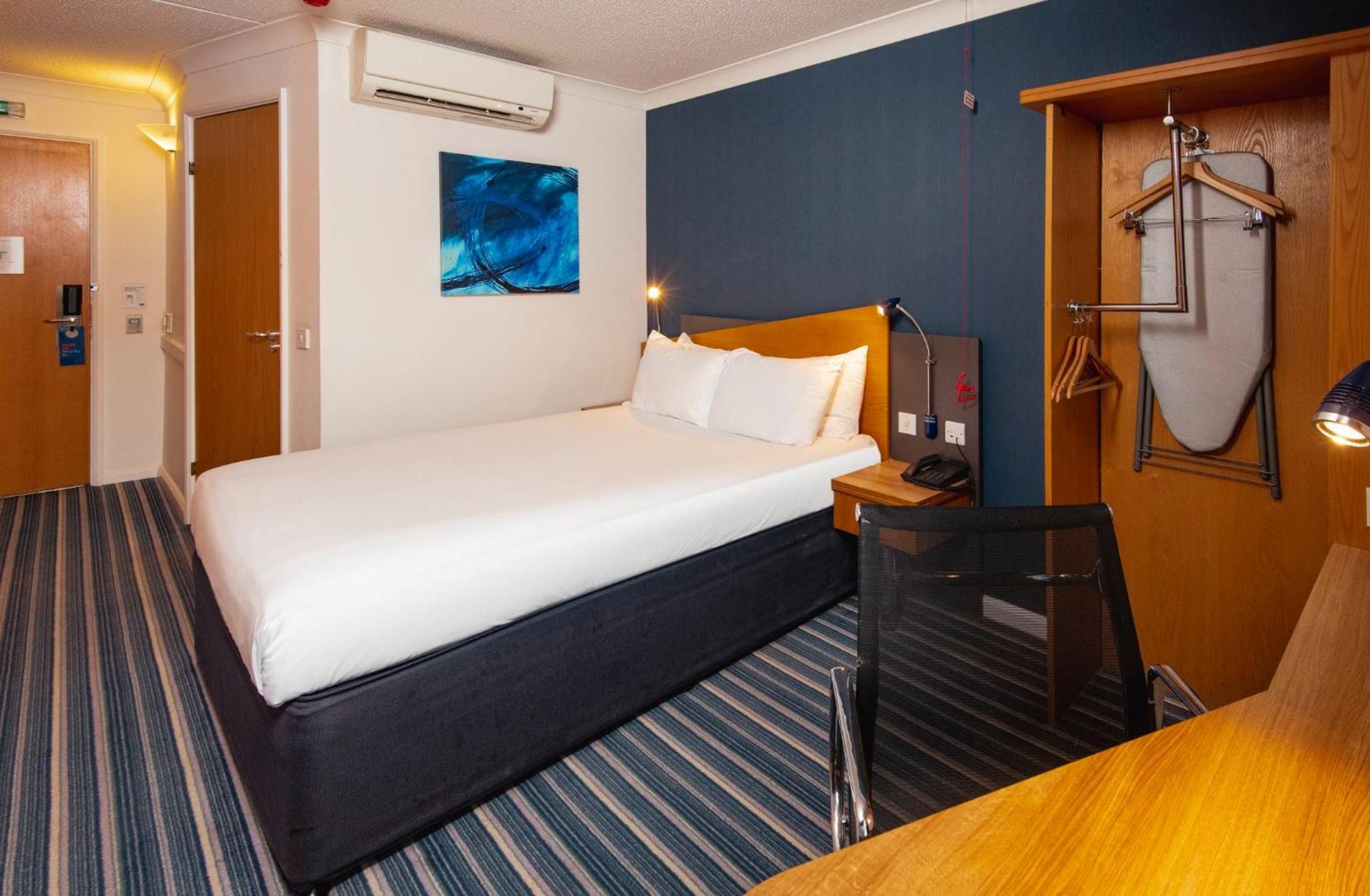 Double Room Hot Accessible