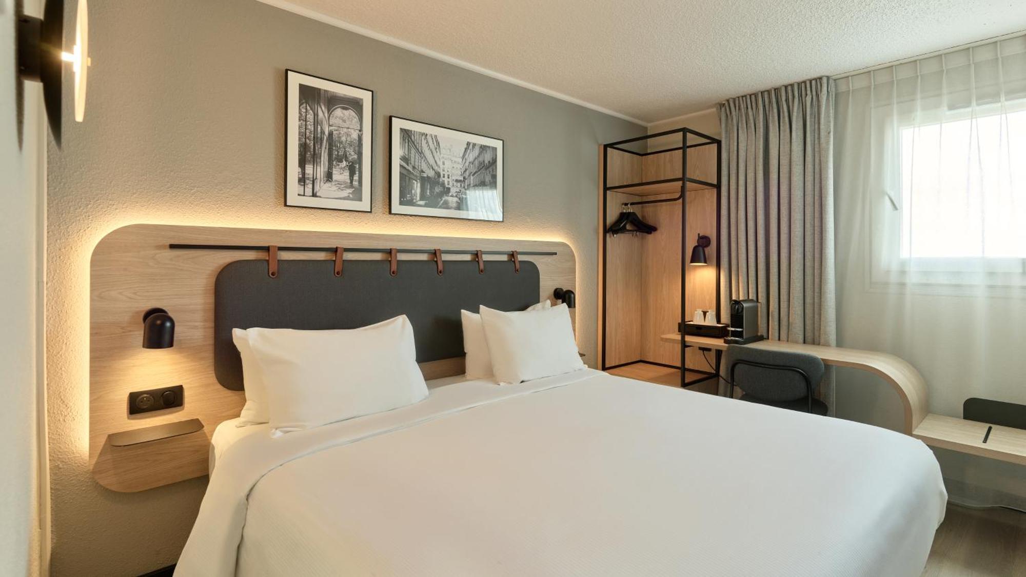 Superior King Room