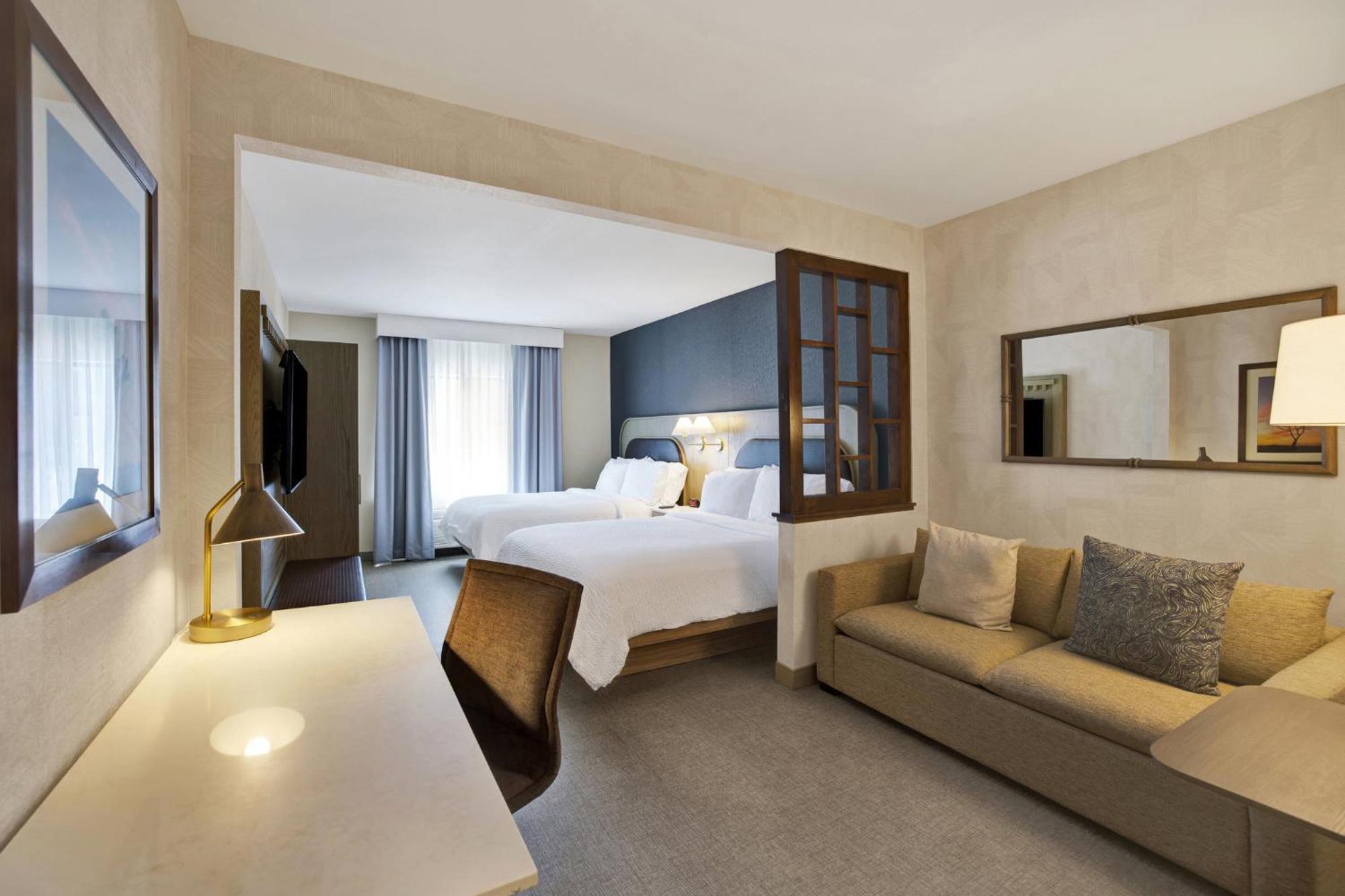 Standard Queen Room Sofa Bed