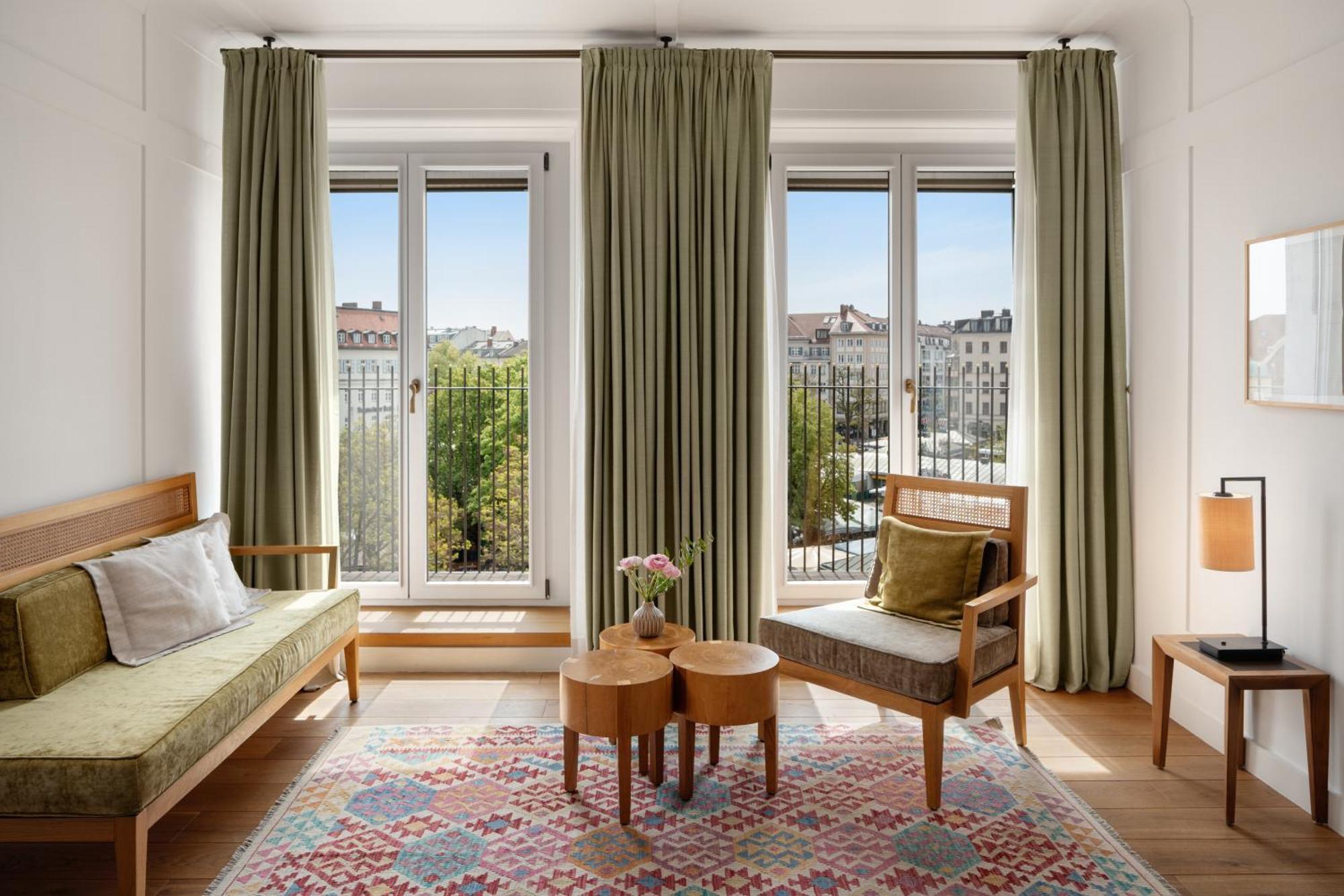Market View Deluxe