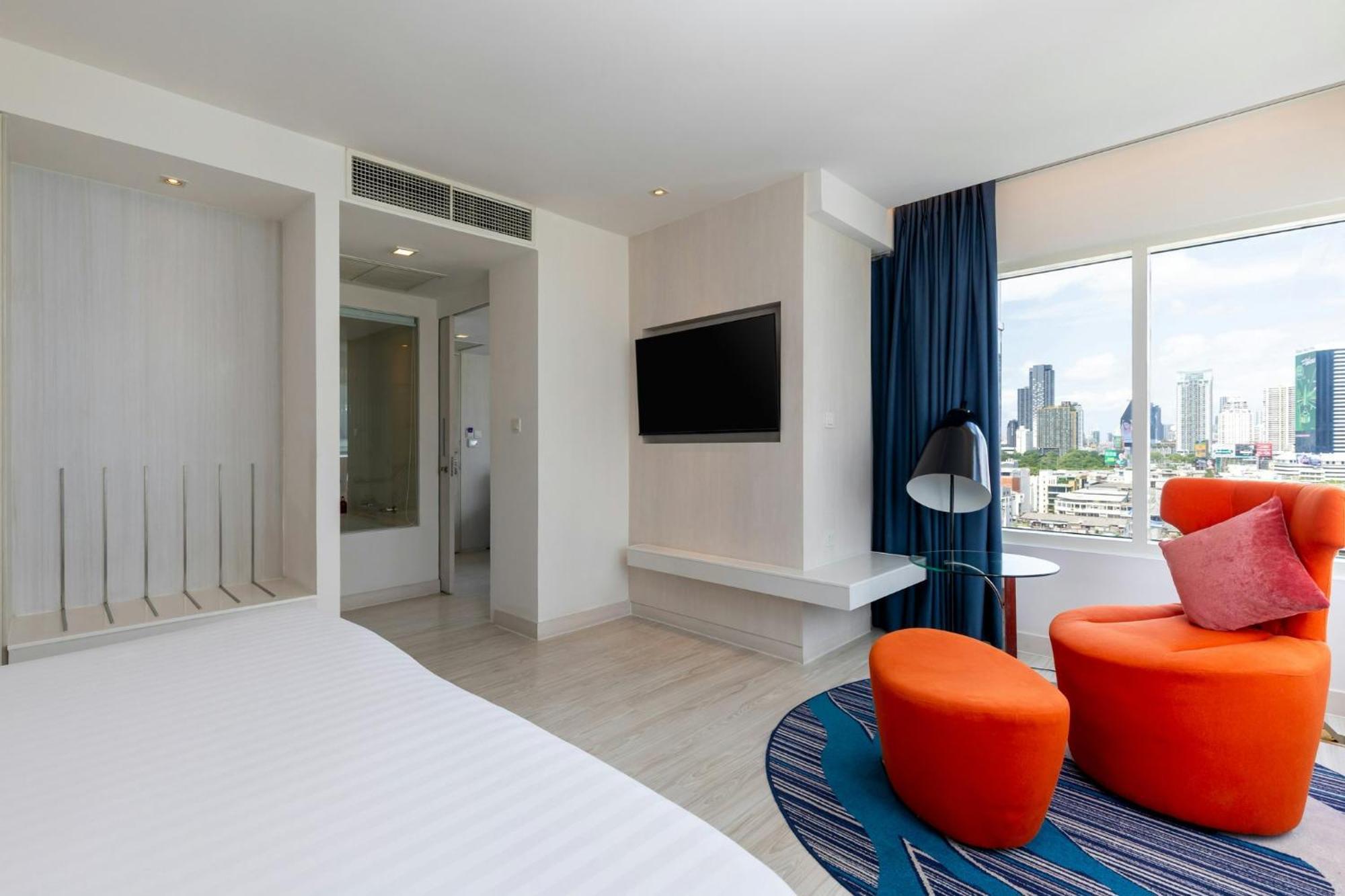 Deluxe One-Bedroom Suite