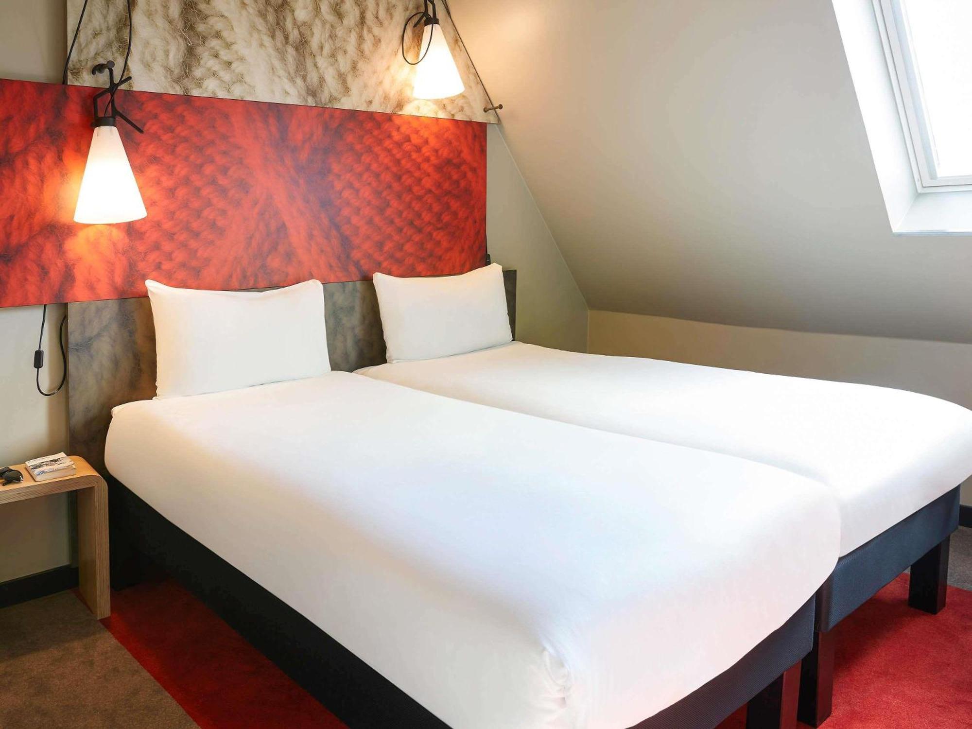 Standard Two Single Bed