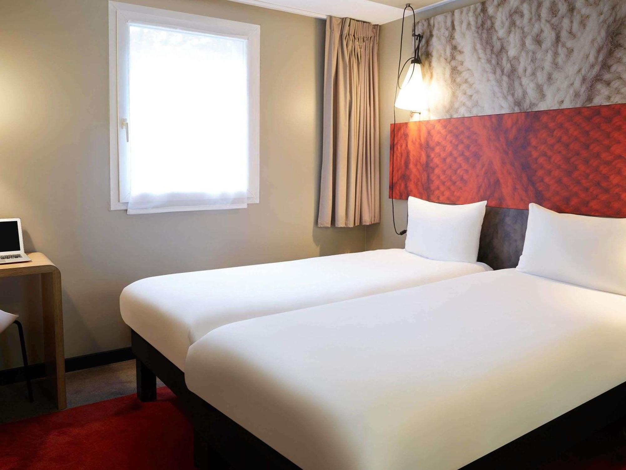 Standard Two Single Bed