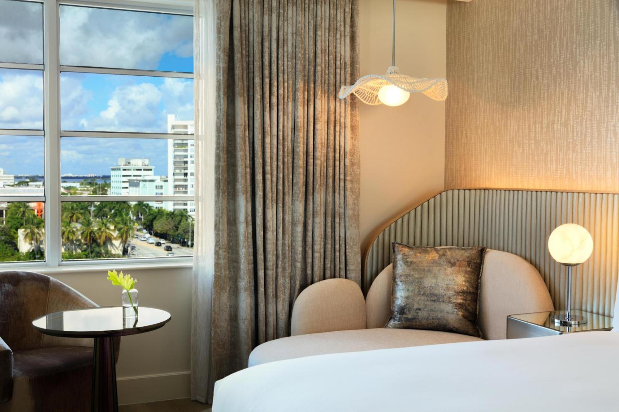 1 King Collins Avenue