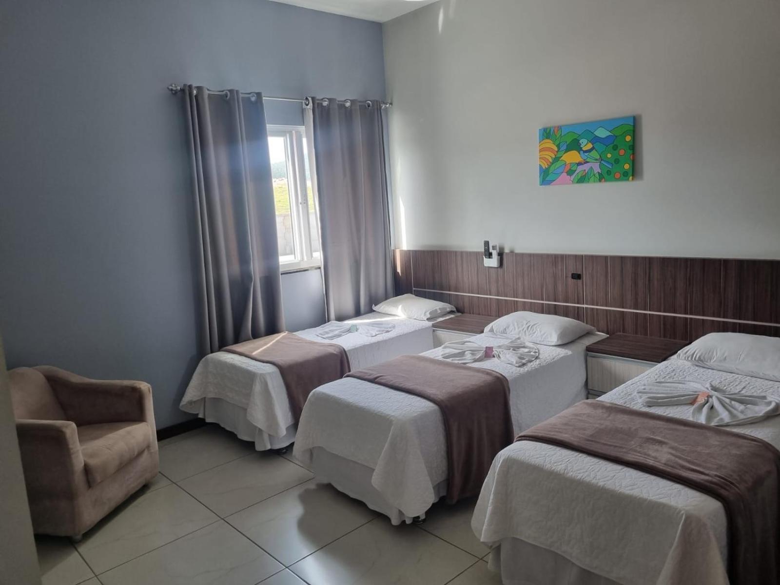 Triple Room 3 single beds