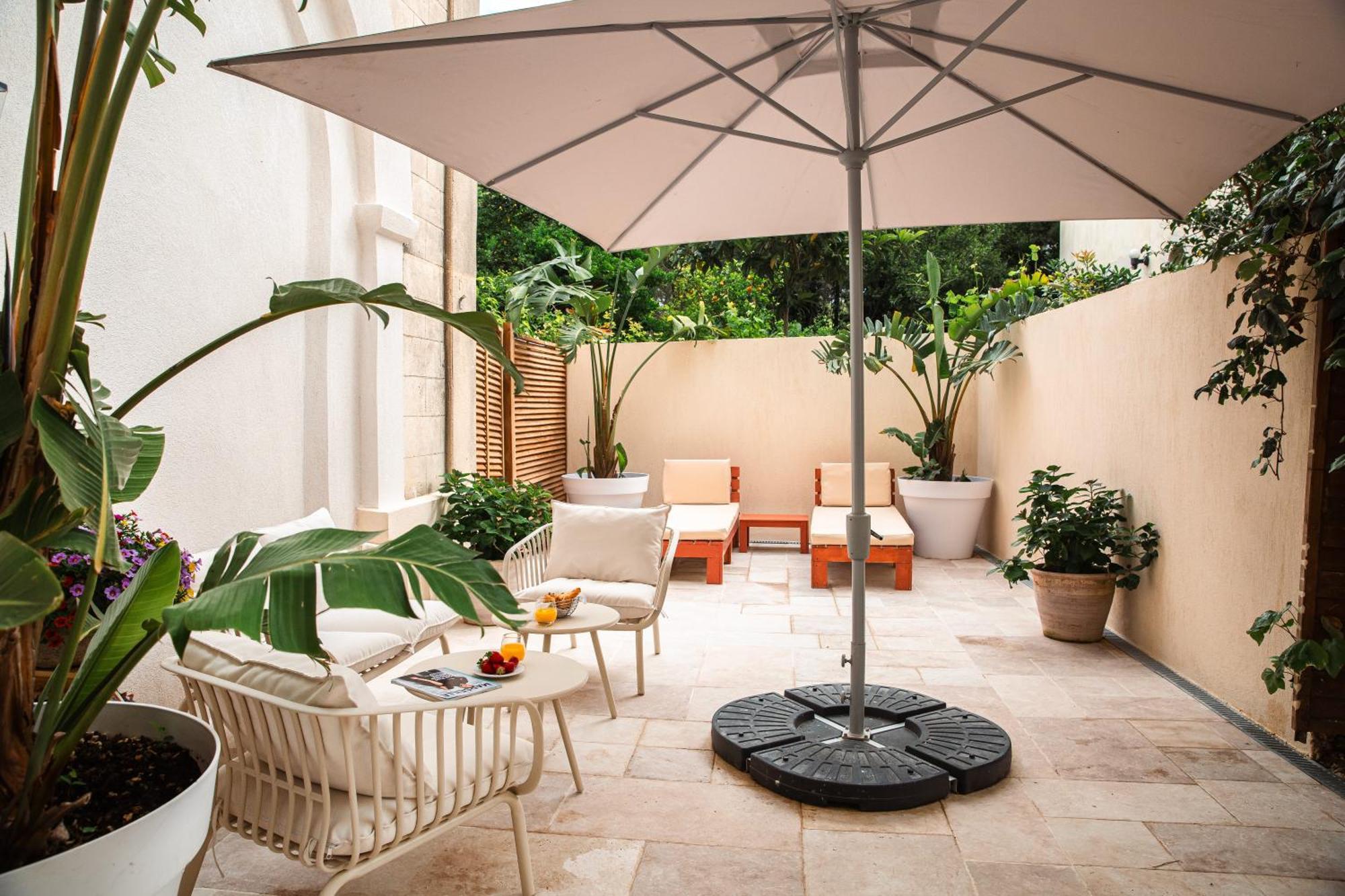 Double Room Private Garden