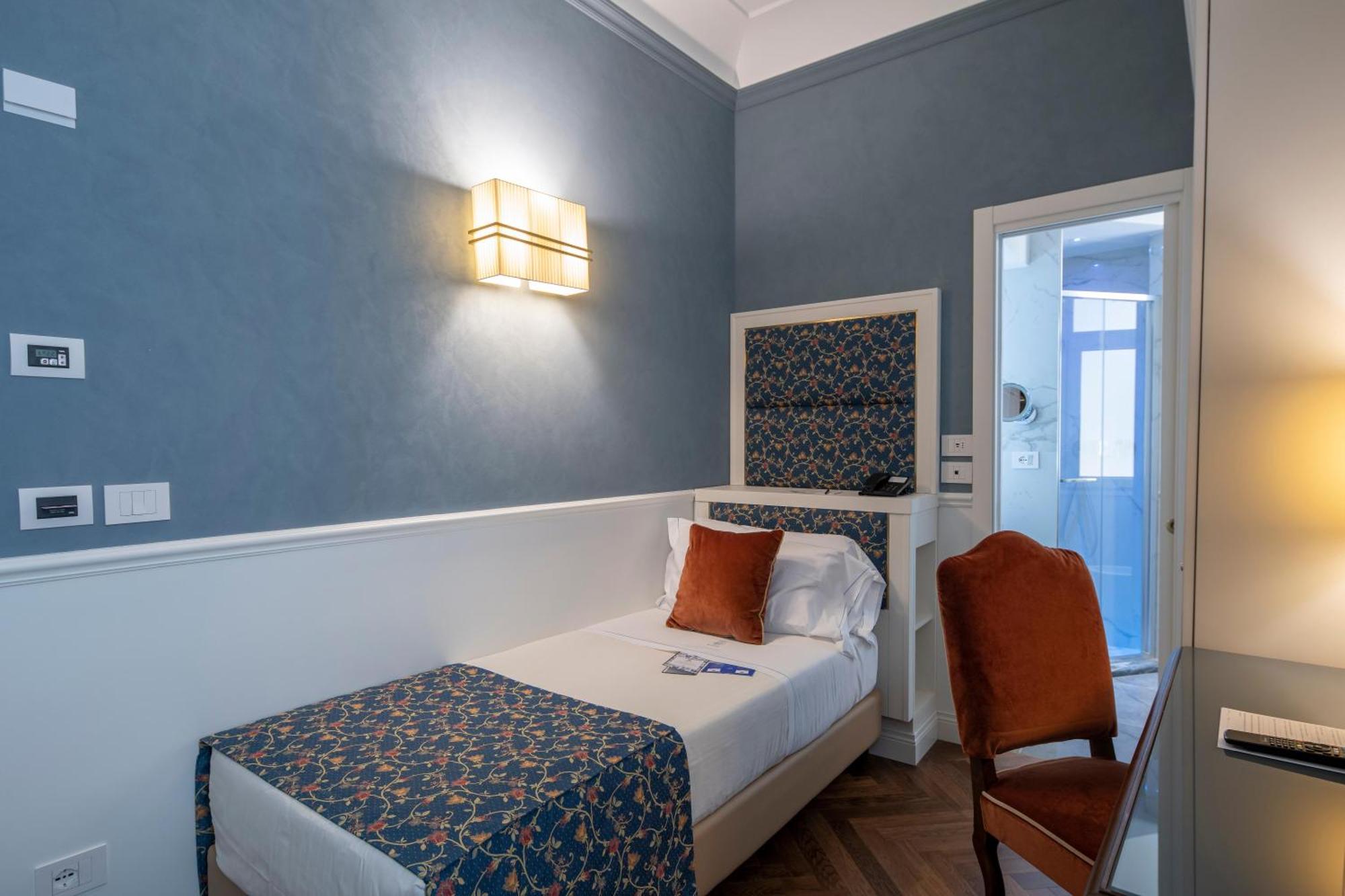 Classic Single Room
