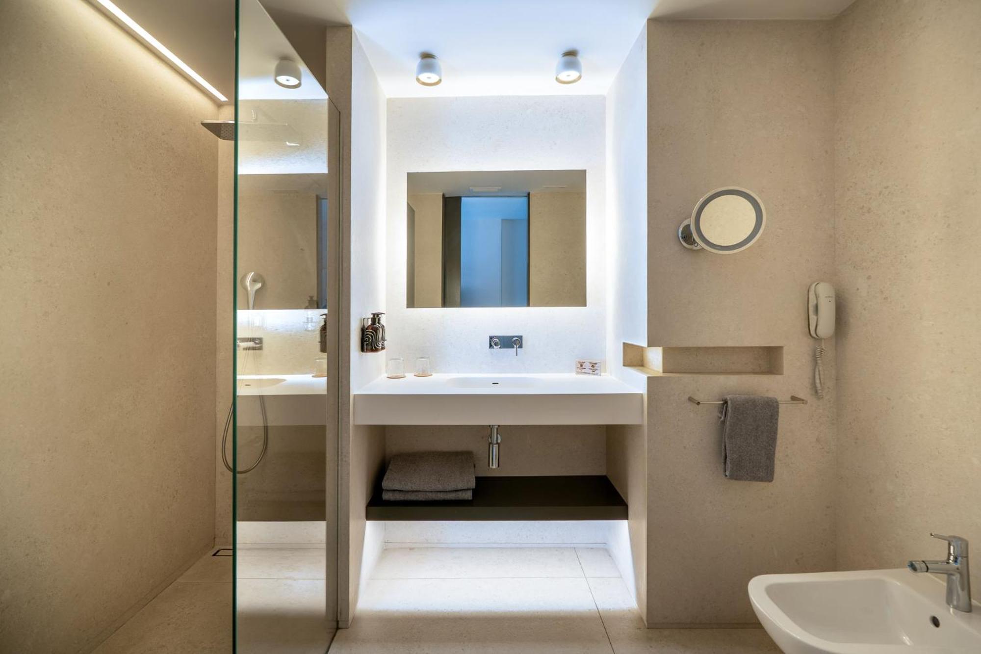 The Innside Premium Room Port View