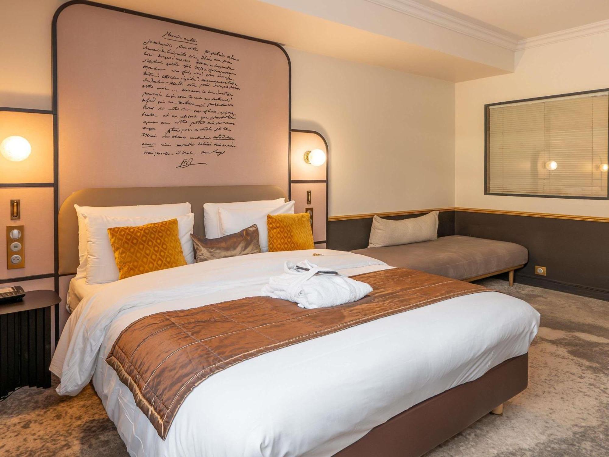 Privilege Double Room One Double One Single Bed