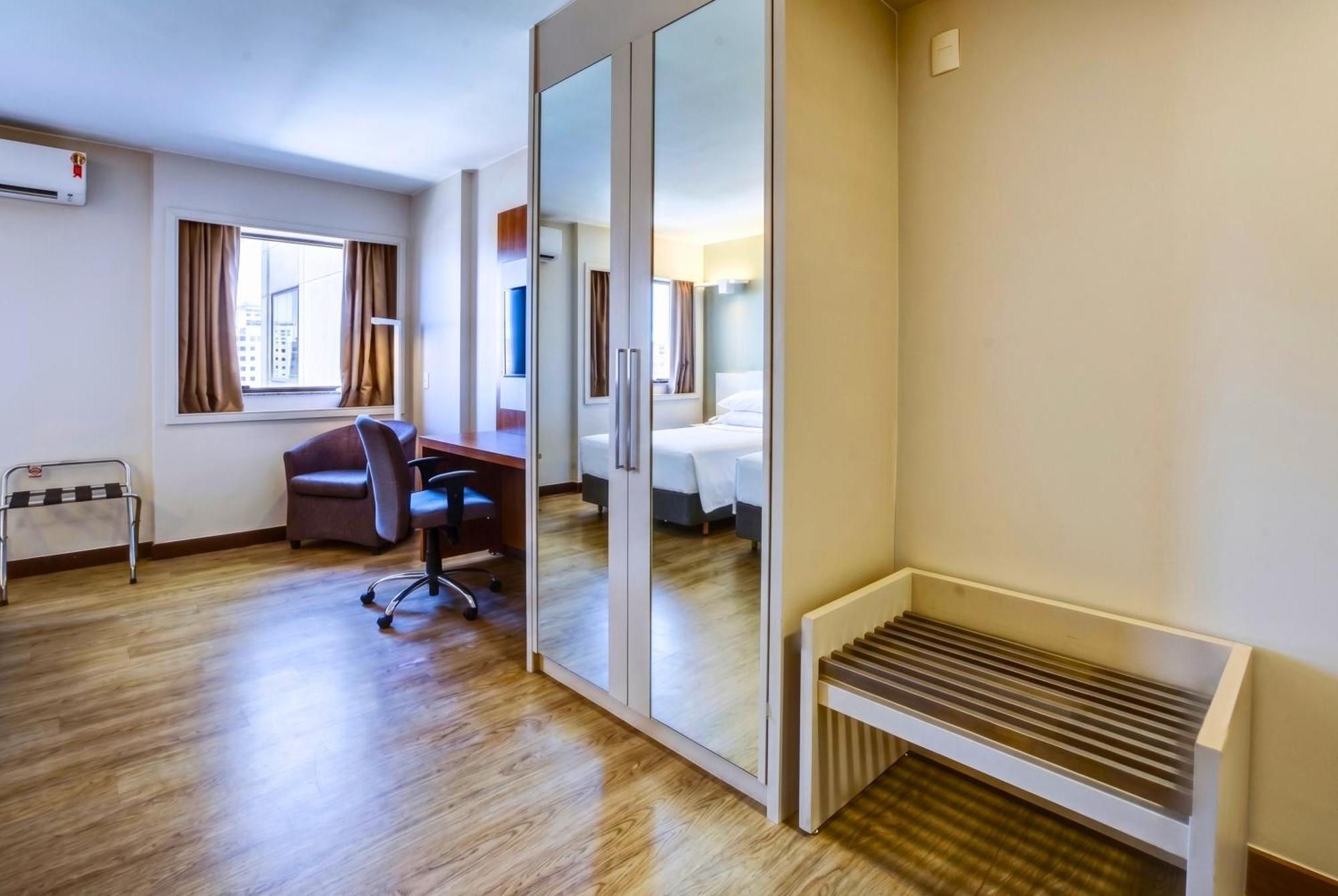Deluxe Suite Twin